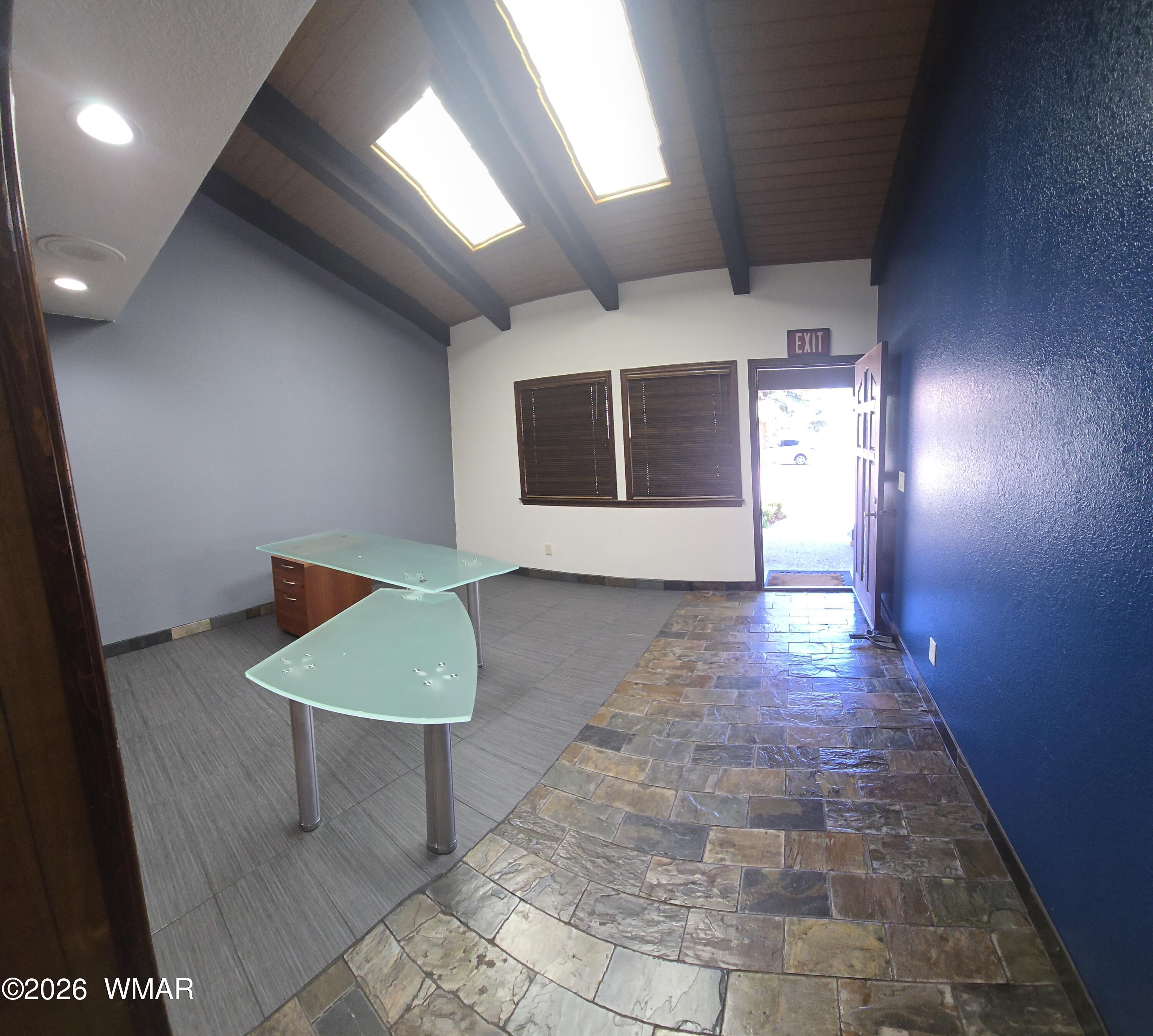 1630 E White Mountain Boulevard D1 — photo