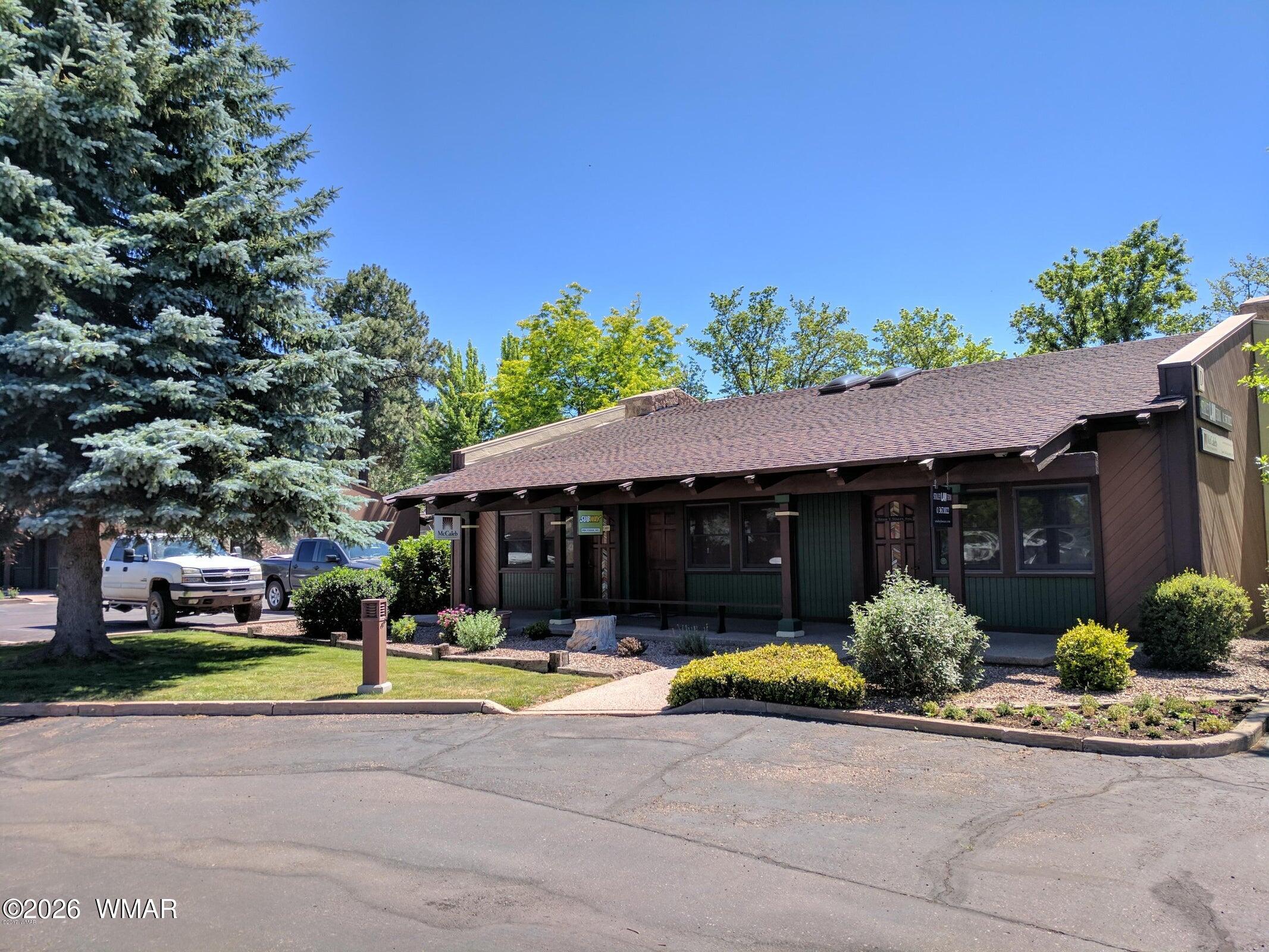 1630 E White Mountain Boulevard D3 — photo