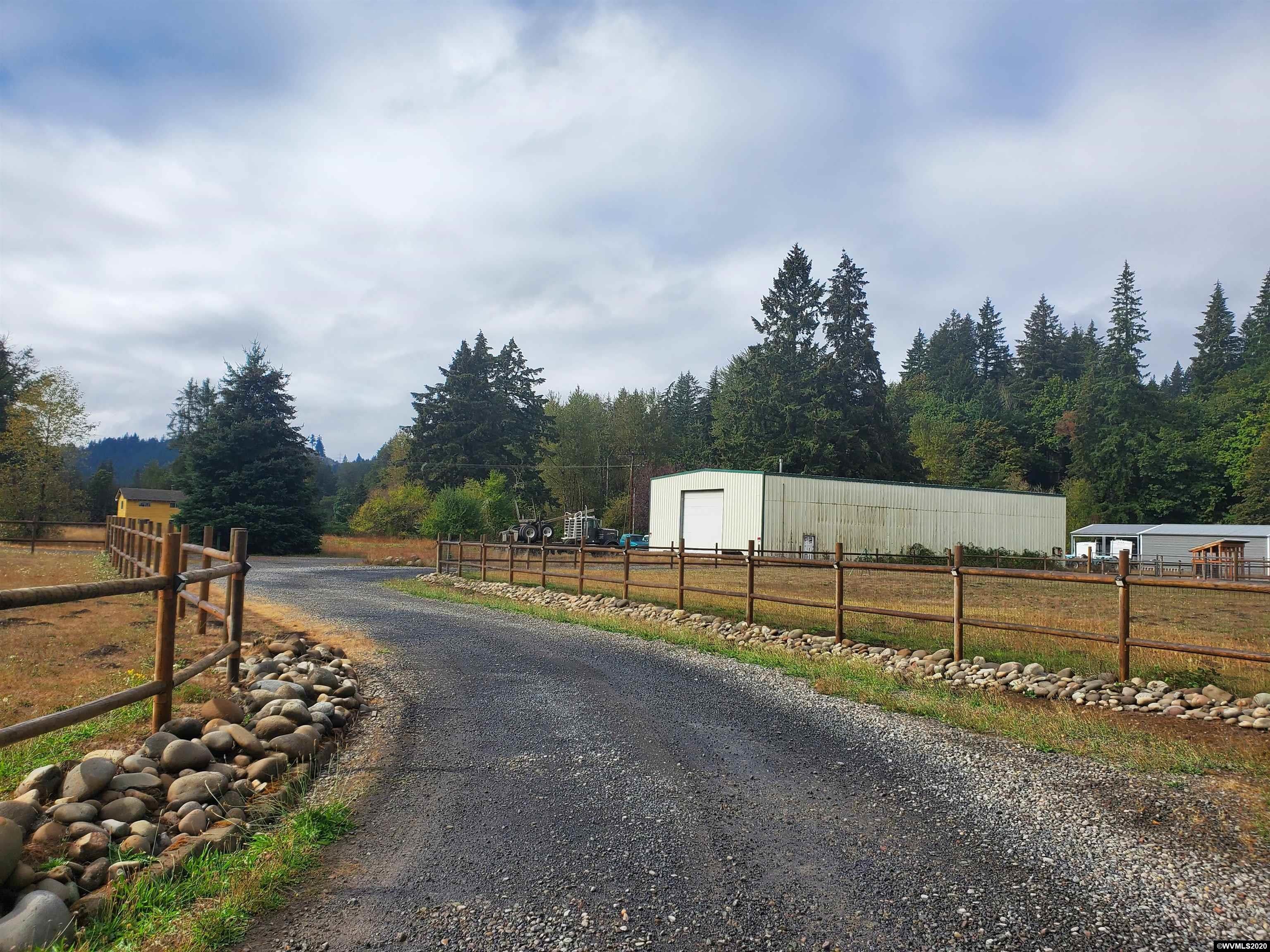 11193 Kathy Ln SE — photo