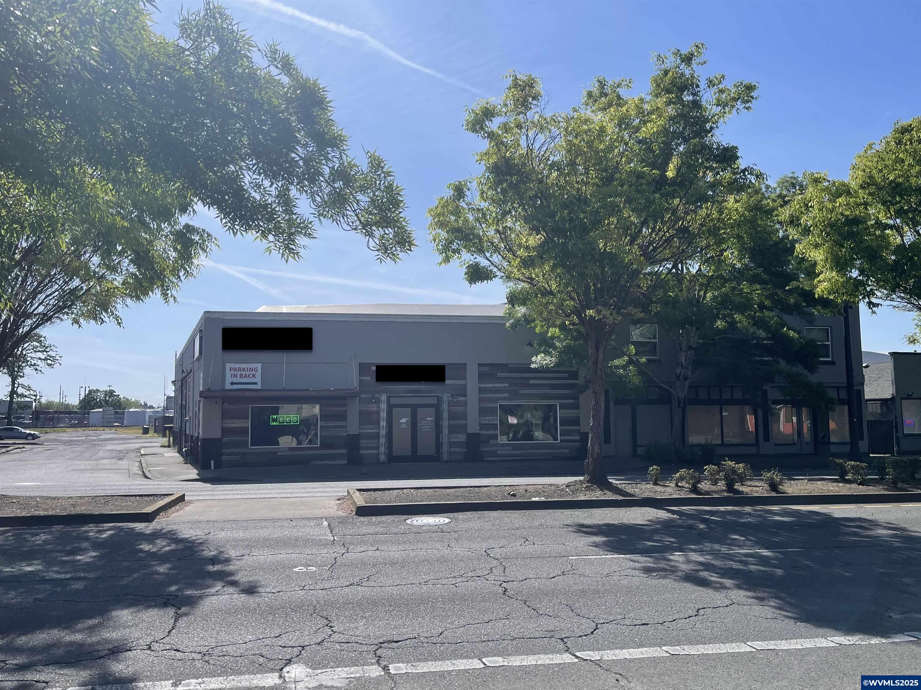 2390 Fairgrounds Rd — photo