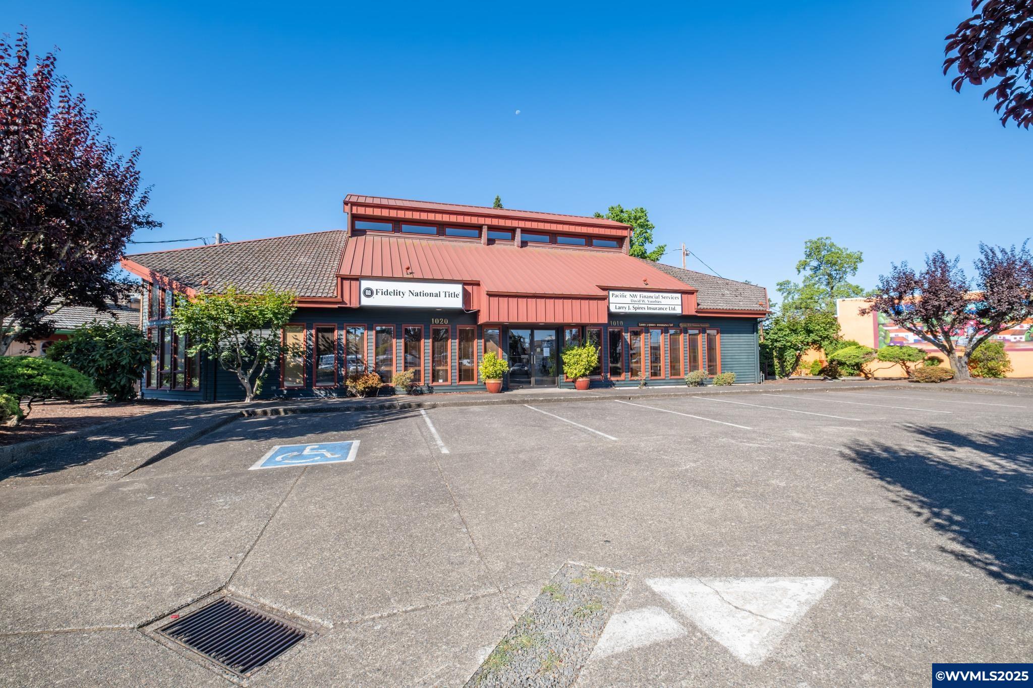 1010 S Main (a & B) St a & B — photo