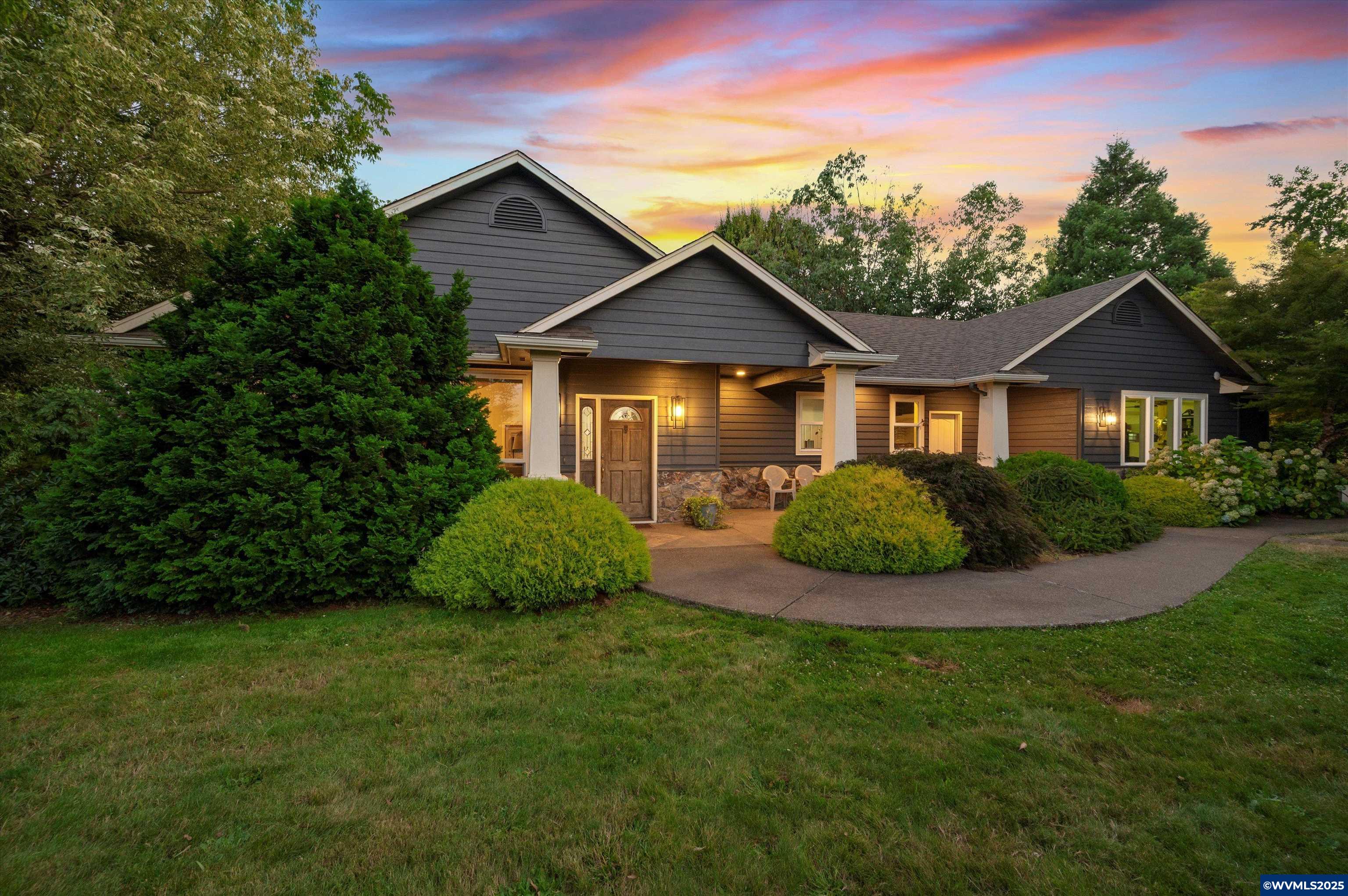 300 Reuben Boise Rd, Dallas, OR 97338 — photo 2
