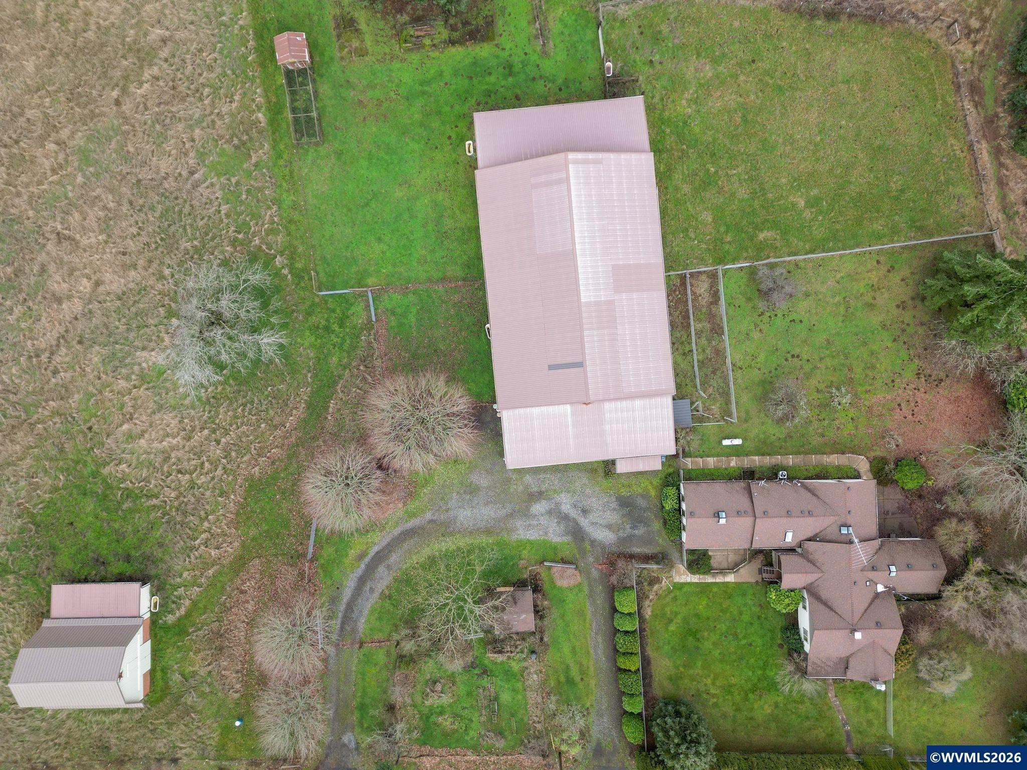 1060 Silver Falls Dr NE — photo