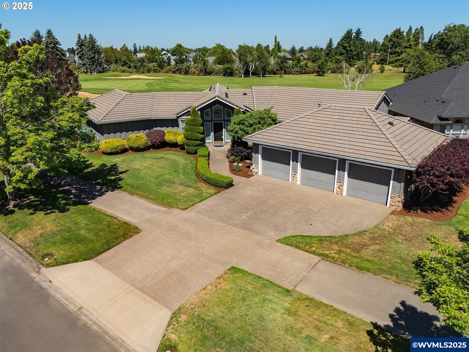 1055 Tukwila Dr — photo