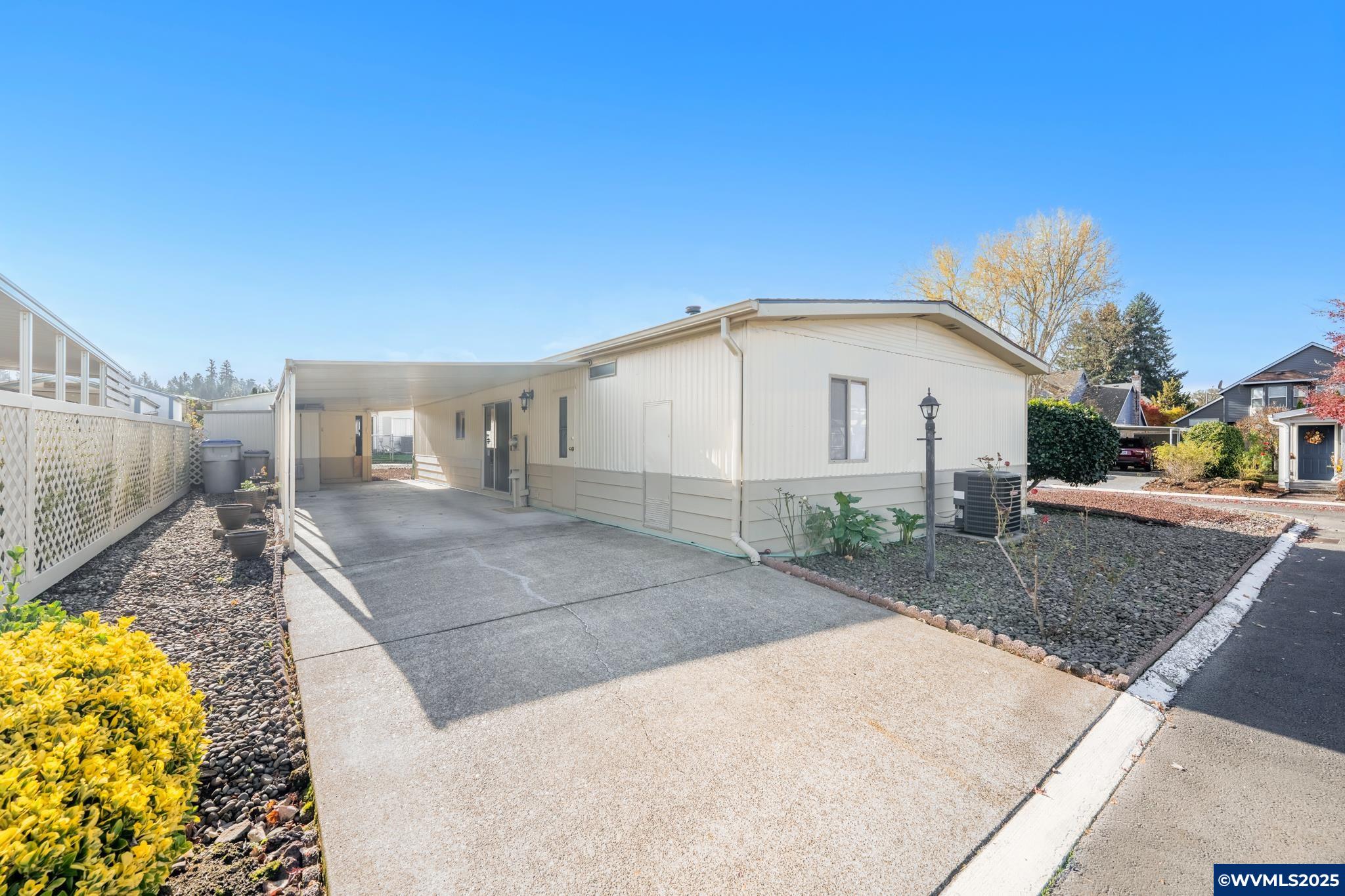 17165 SW Eldorado Dr — photo