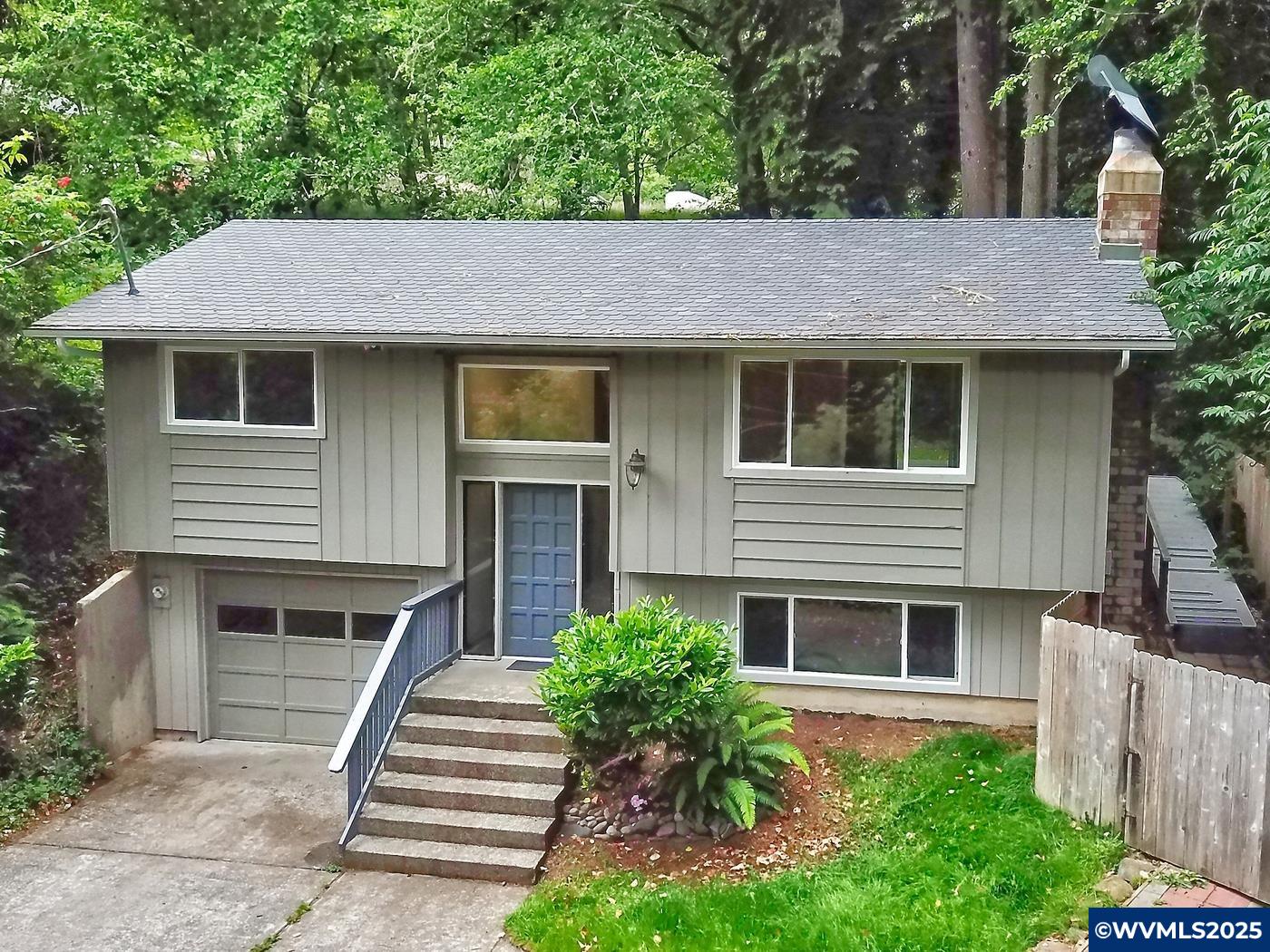 1745 NE West Devils Lake Rd — photo