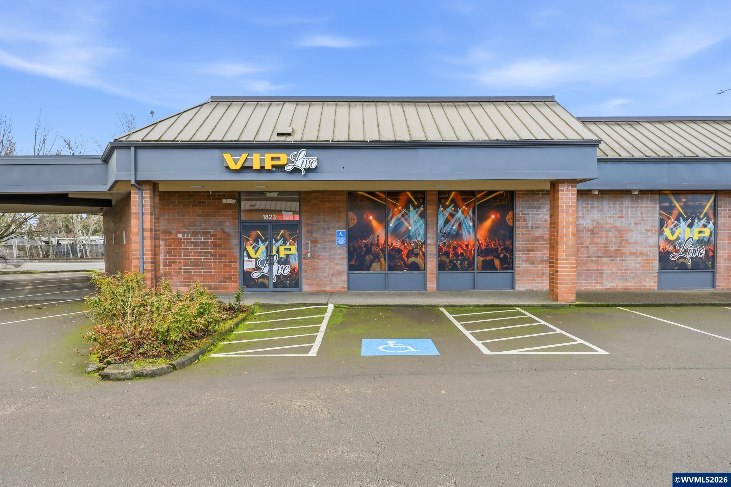 1823 SE Tualatin Valley Hwy — photo