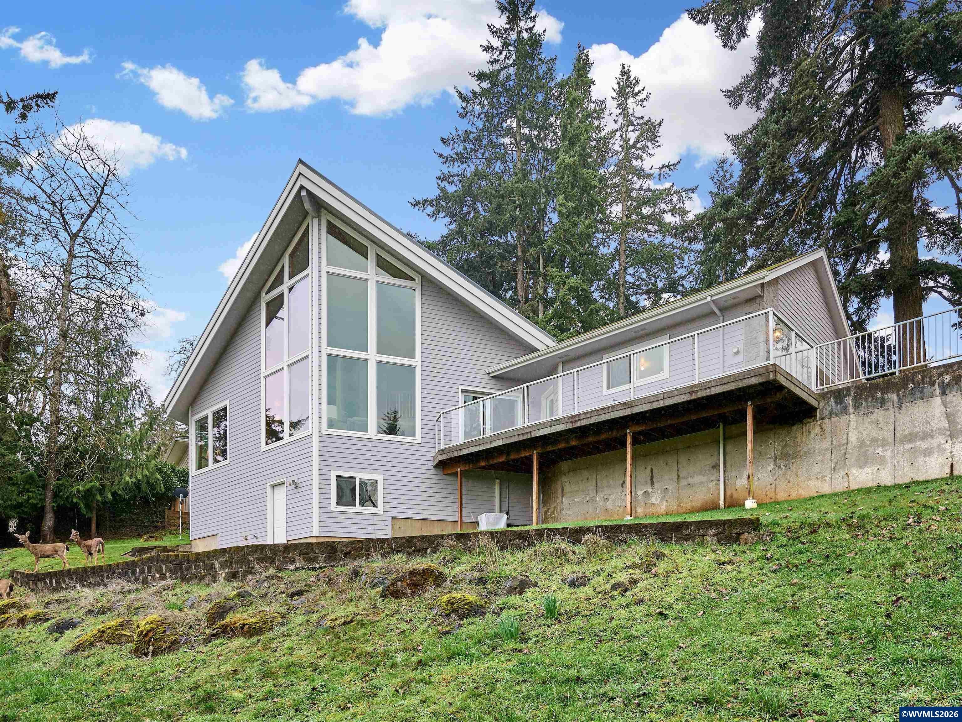 301 Edgewood Dr — photo