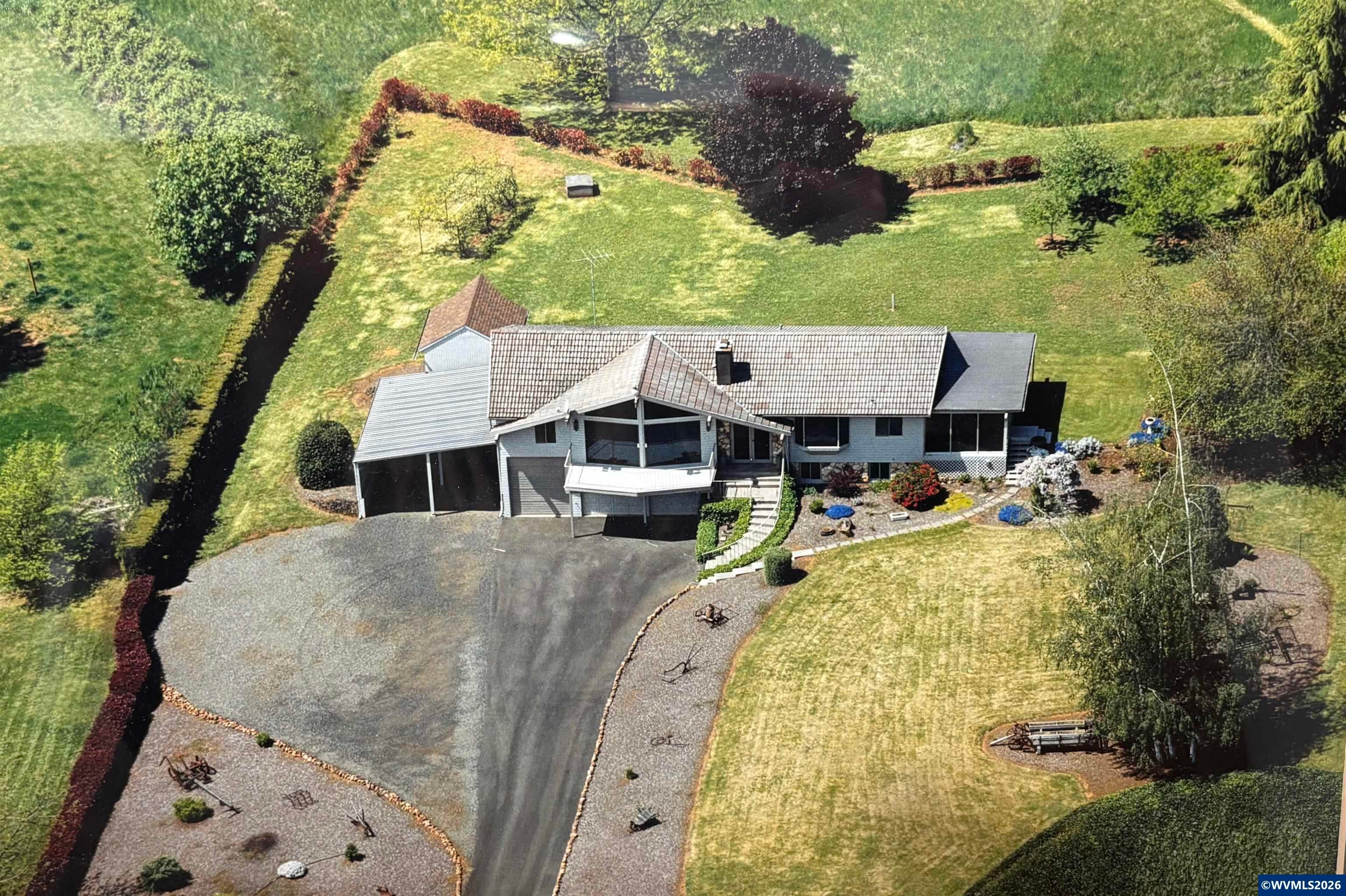 7955 Zion Ct SE — photo
