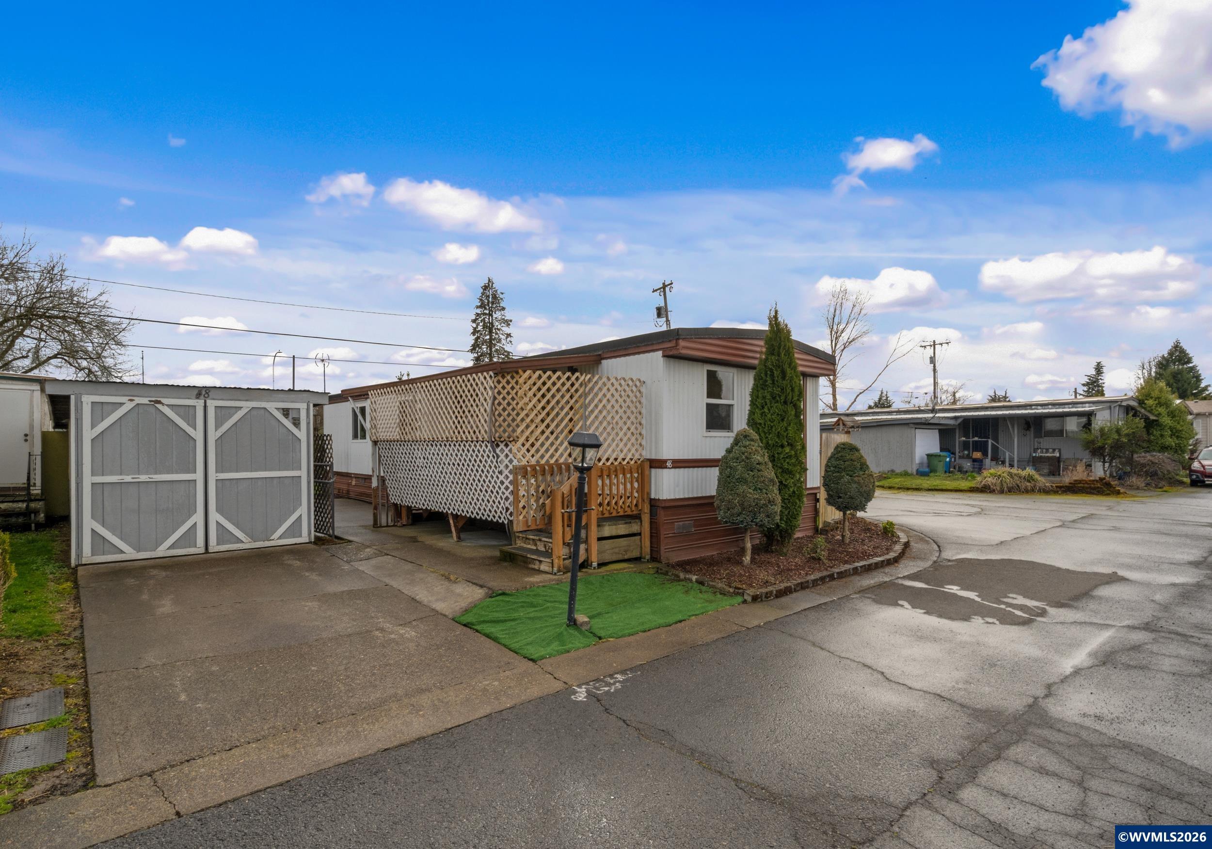 612 N Cascade #48 Dr — photo