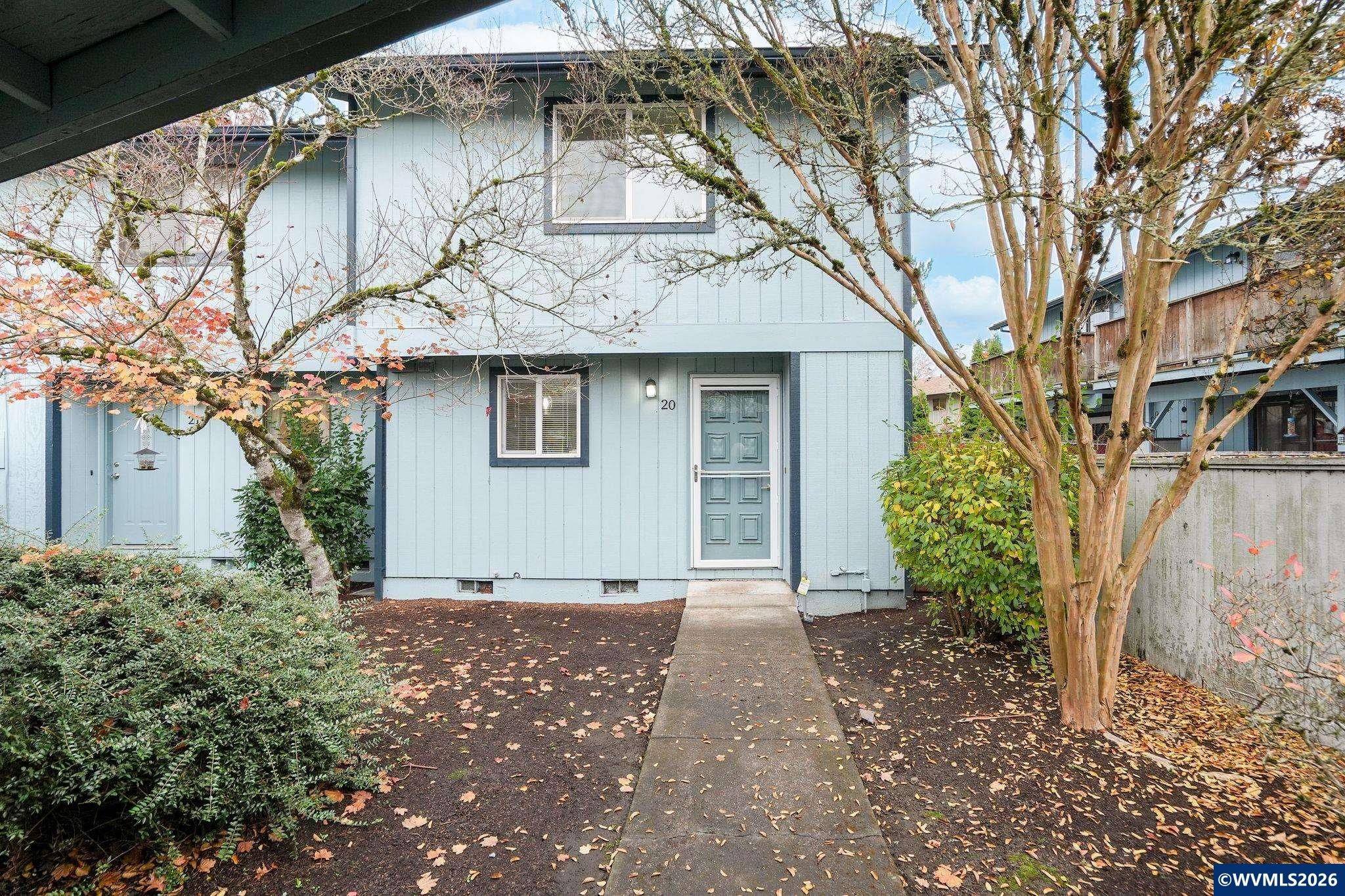 660 32nd #20 Av SE — photo