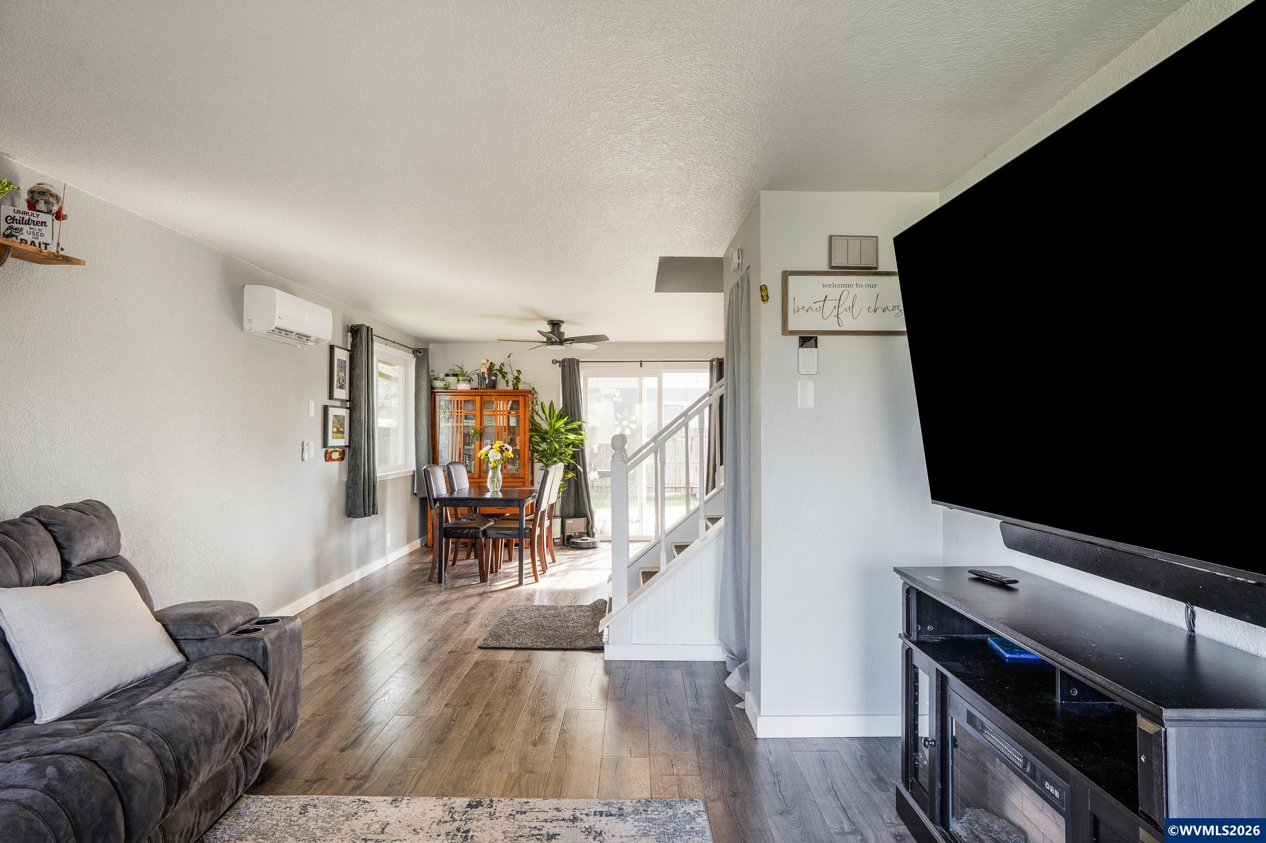 796 S R St, Cottage Grove, OR 97424 — photo 3