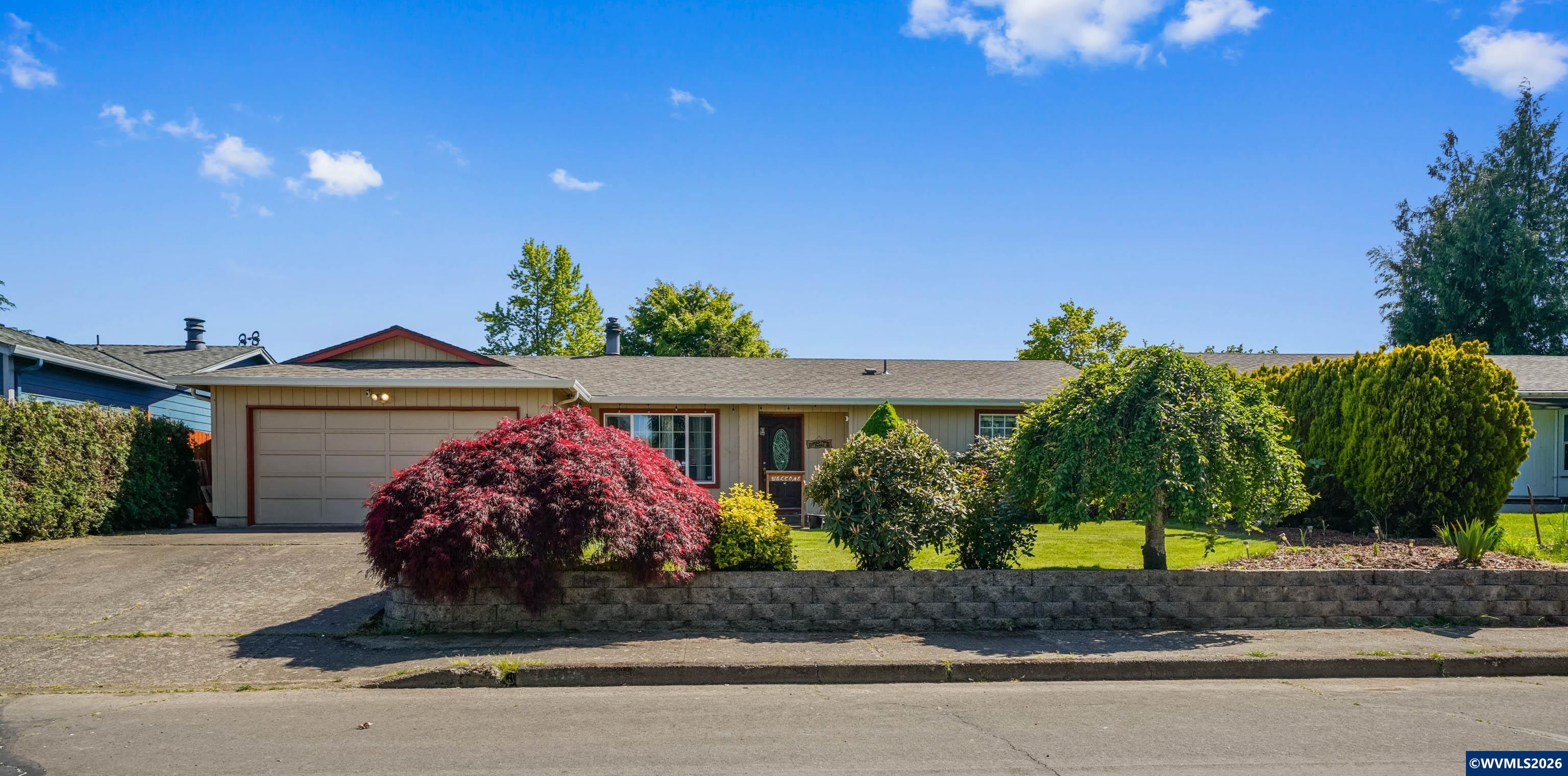 4702 Settlers Dr NE — photo