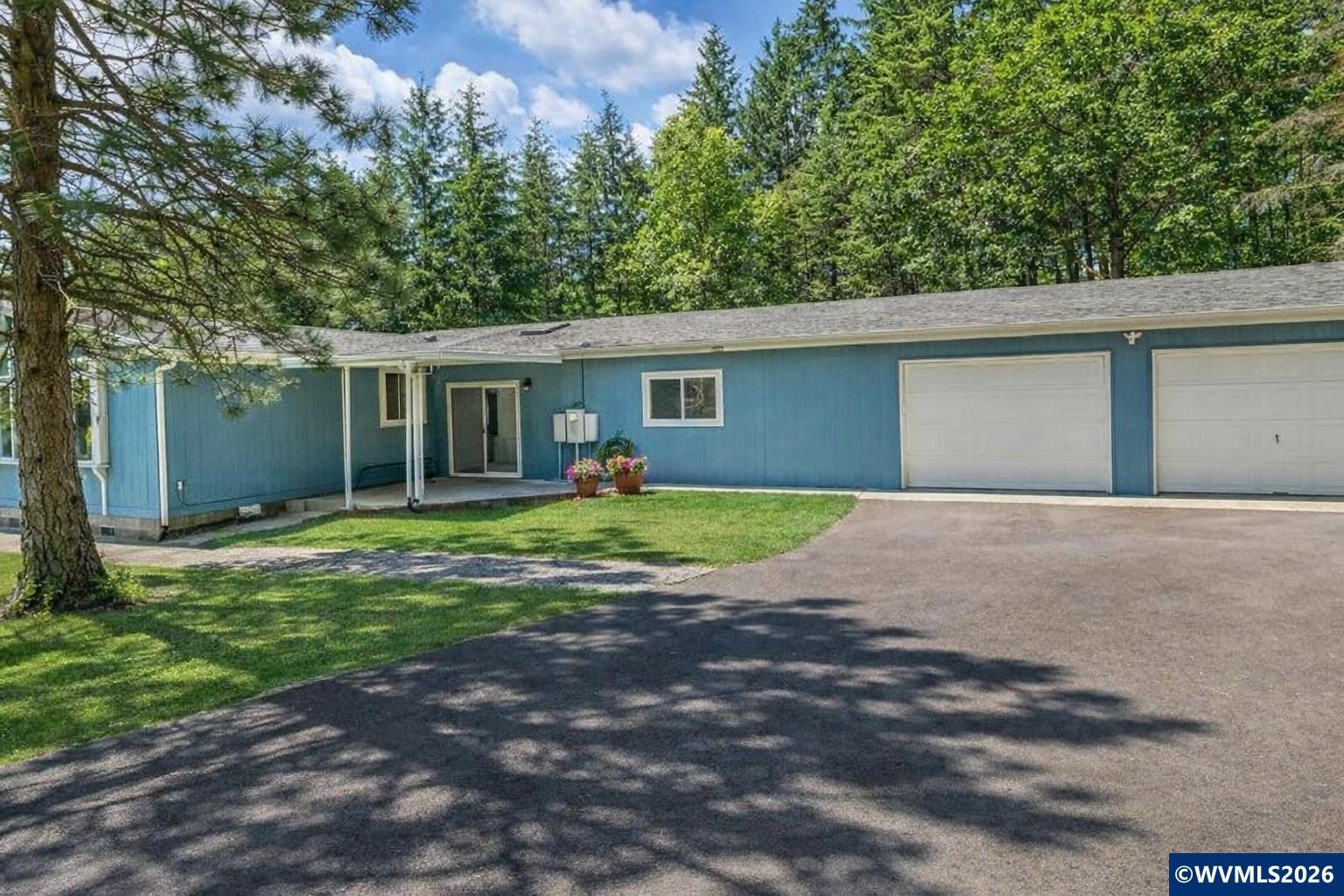 10693 Southview Lp SE — photo
