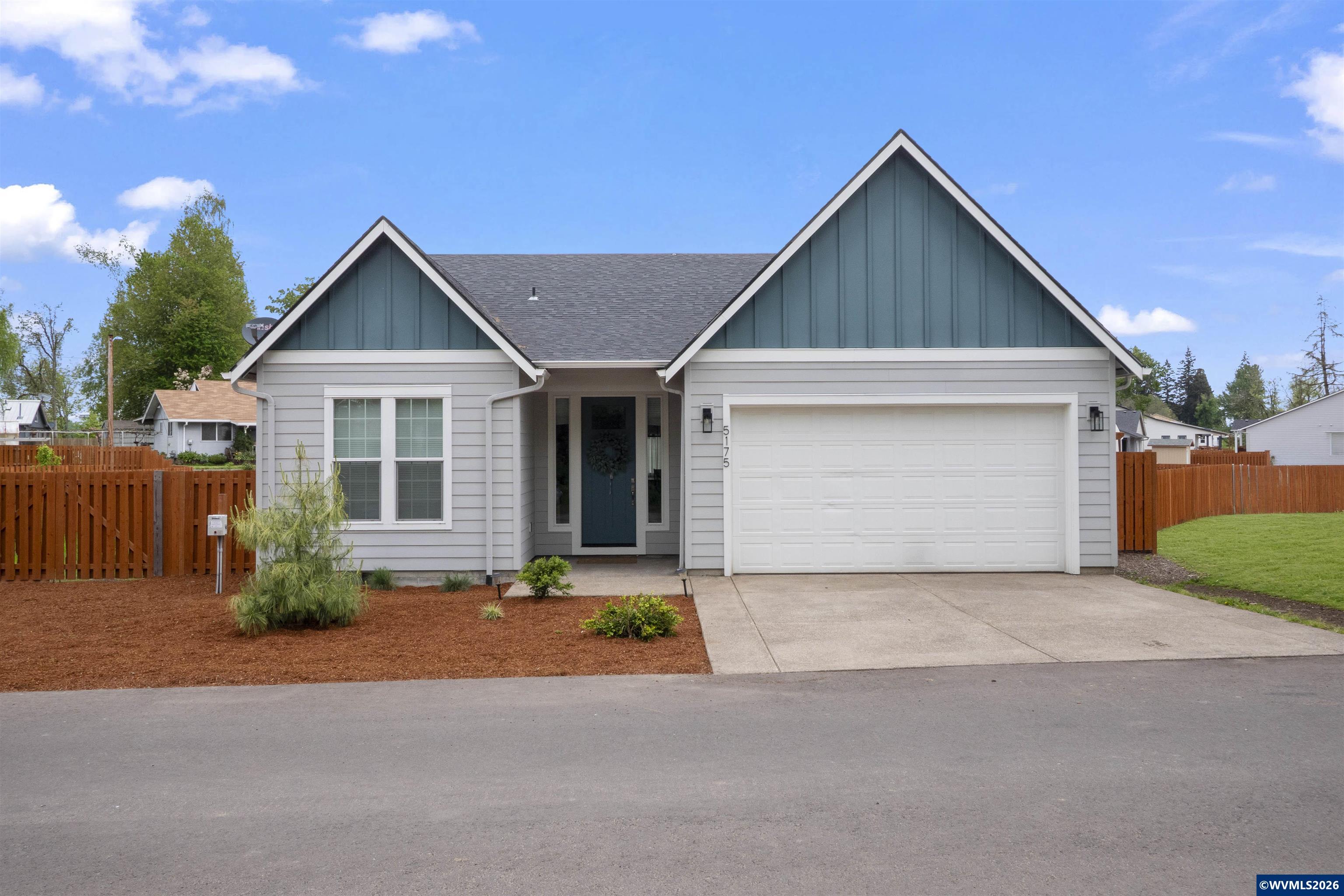 5175 Parkway Dr — photo
