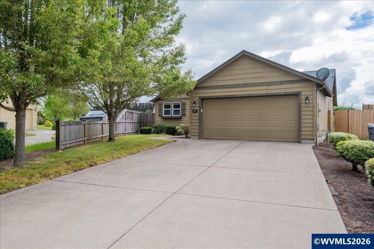 2047 Lehigh Wy SE — photo