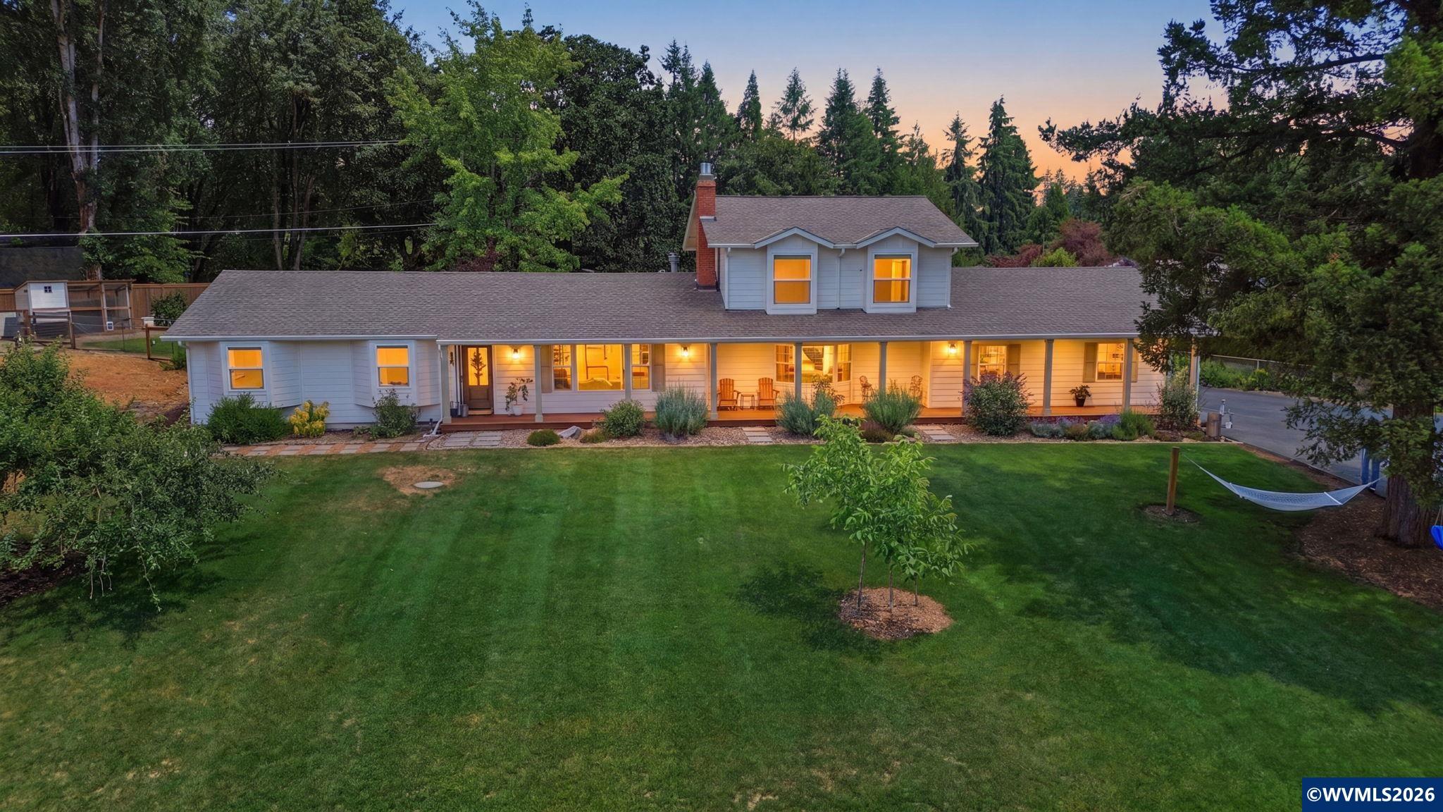 3441 Oak Grove Dr NW — photo