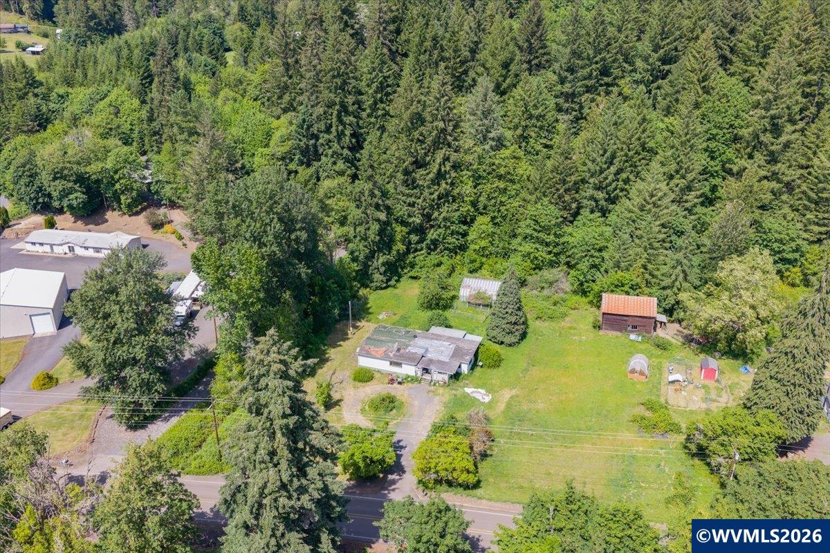 42521 N River Dr — photo