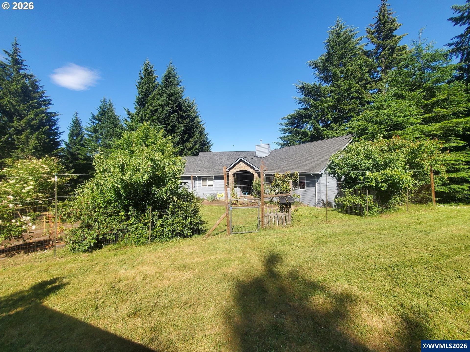 1401 Reuben Boise Rd — photo