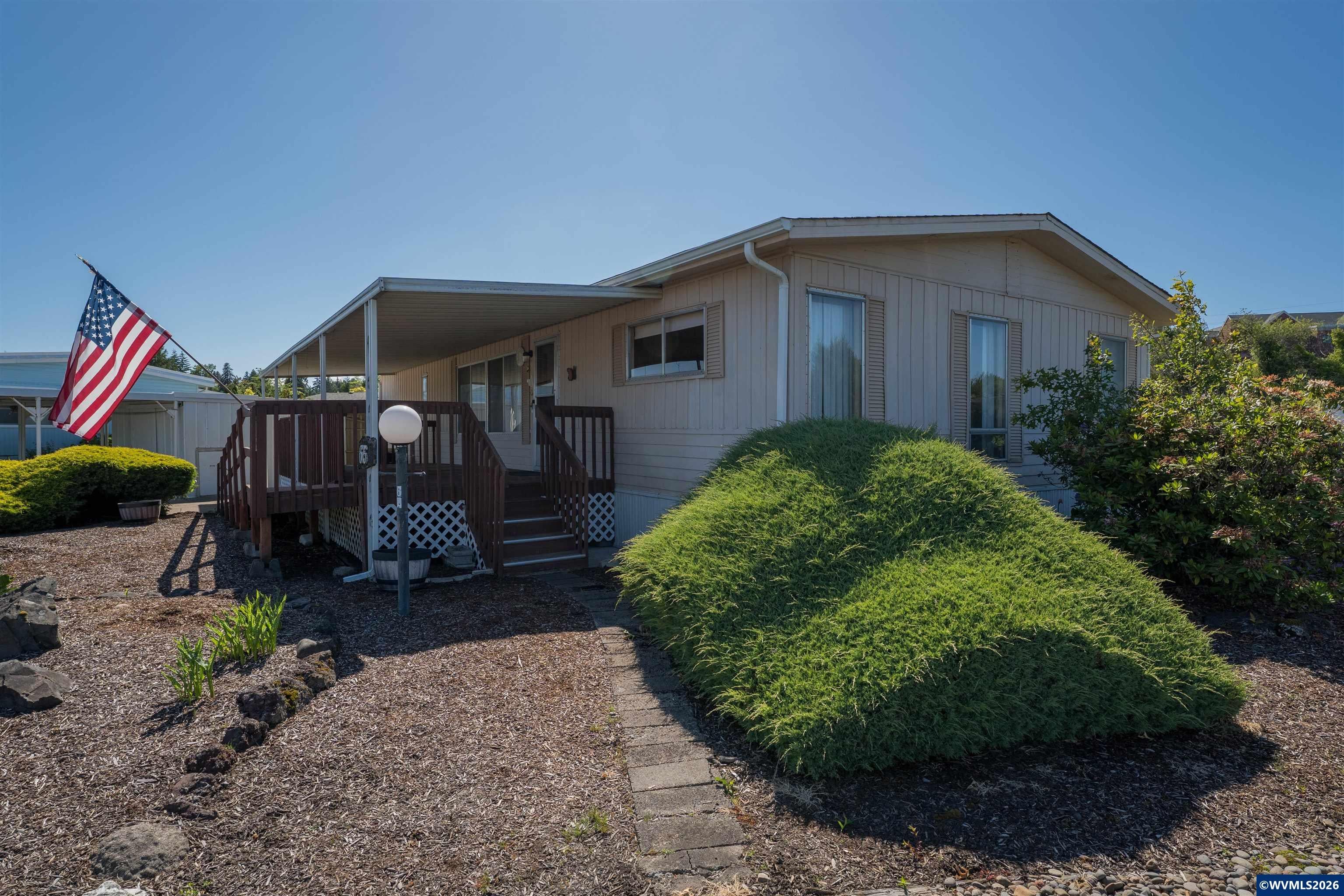 277 NE Conifer #65 Bl — photo