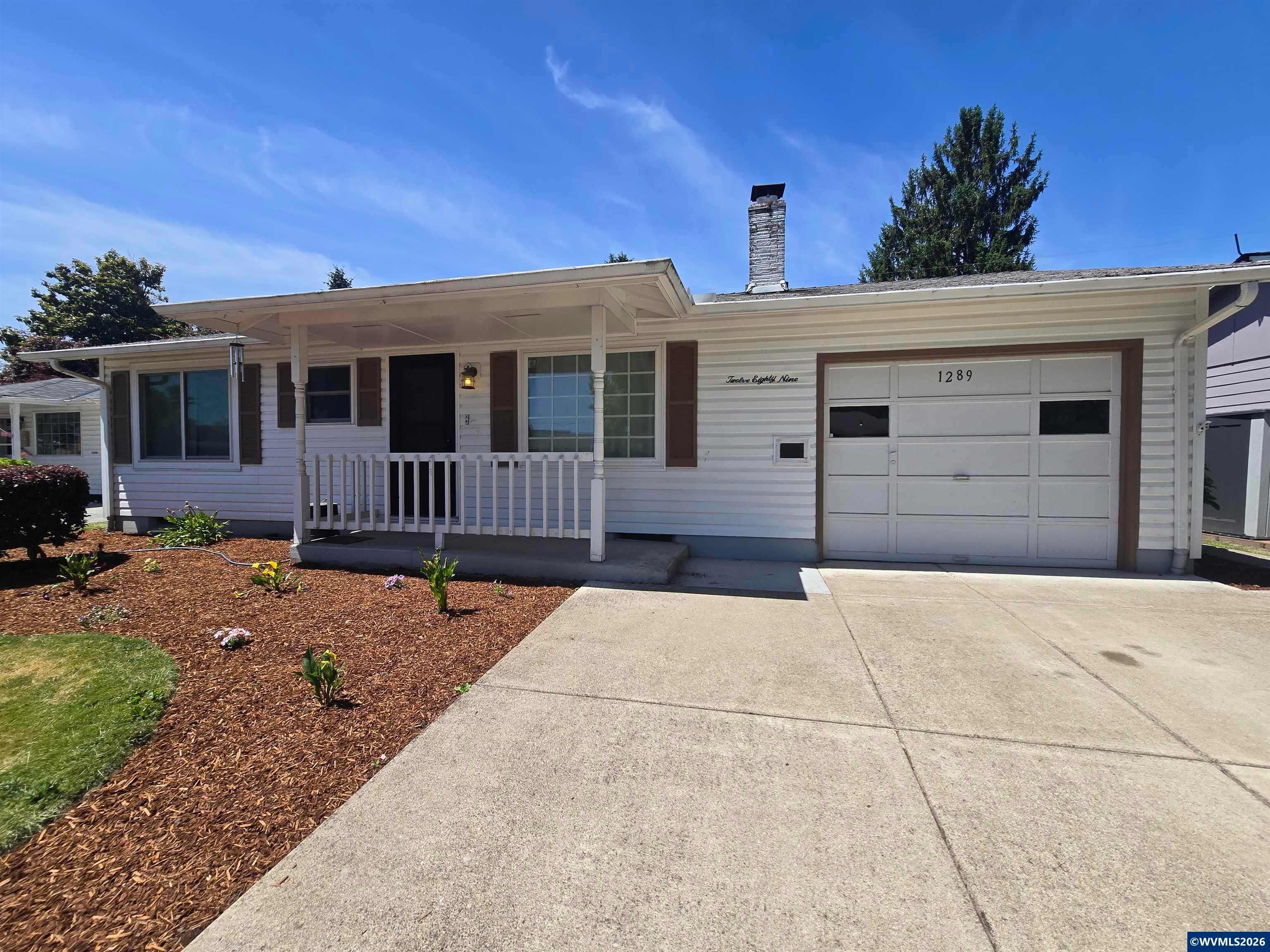 1289 Astor Wy — photo