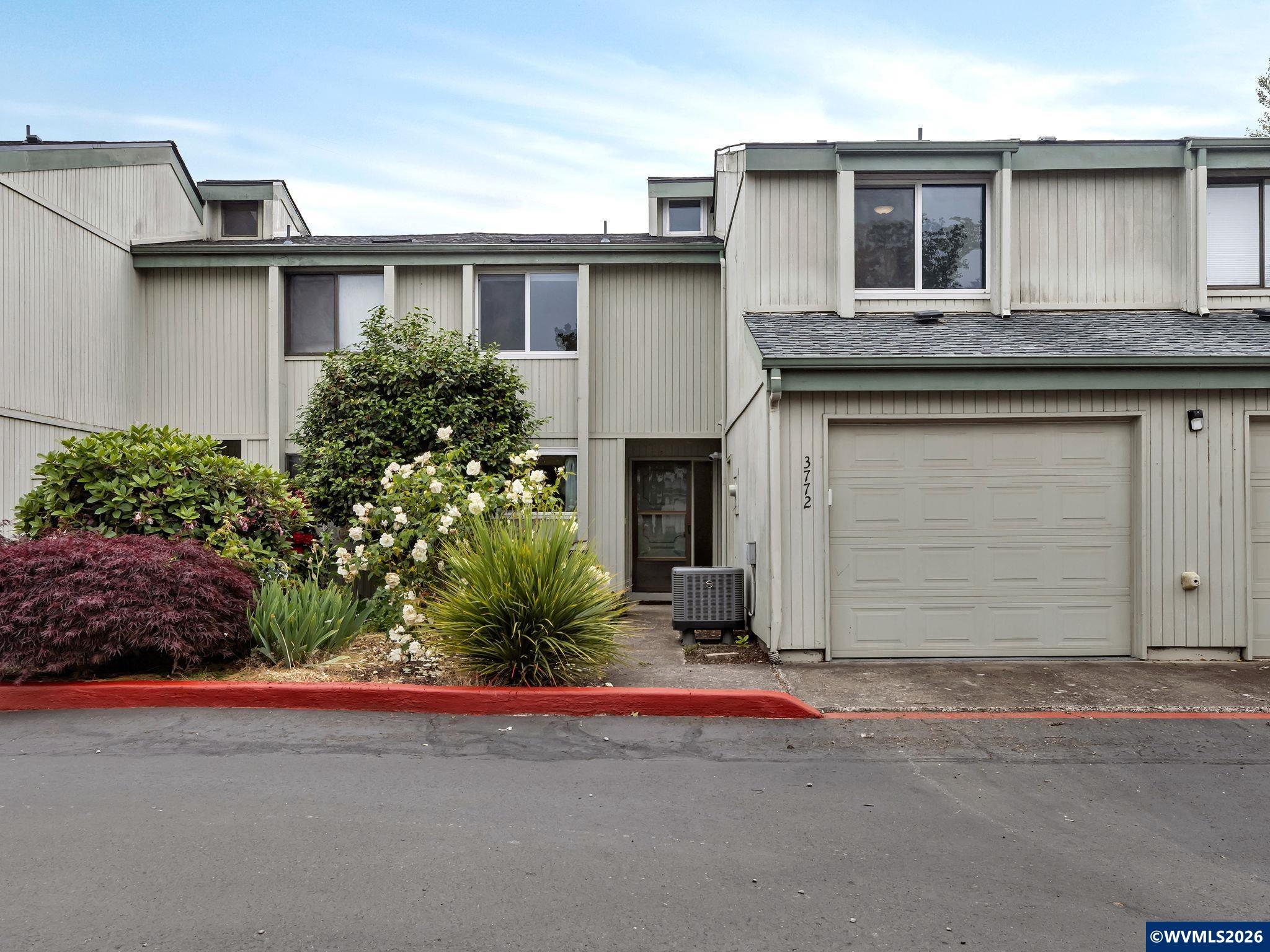3772 Auburn Rd NE — photo