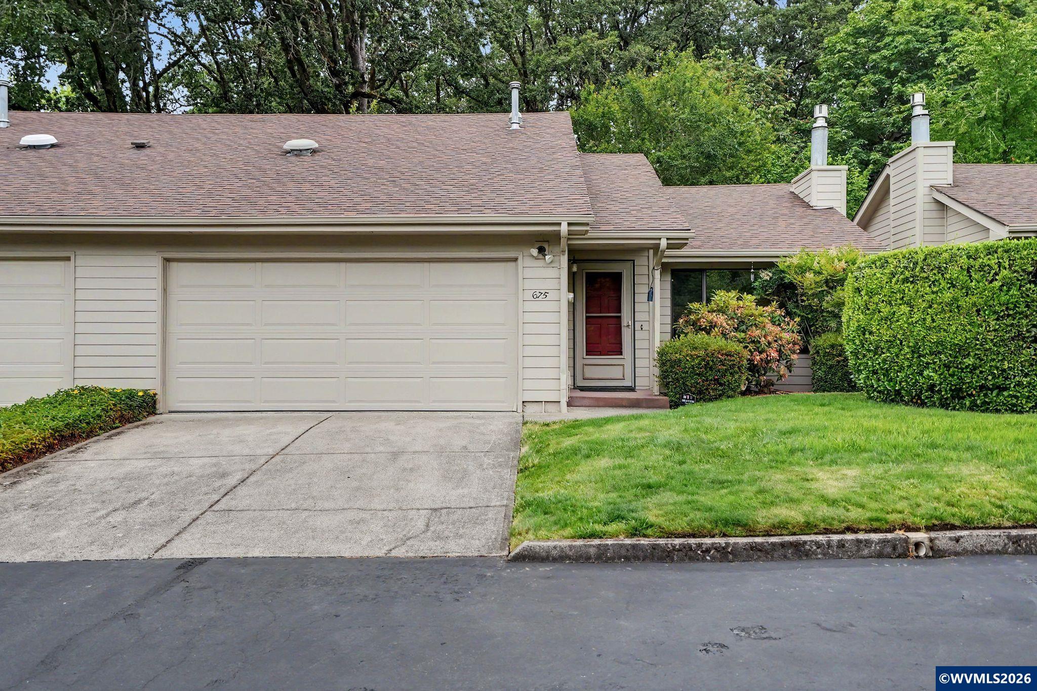 675 Fairview Av SE — photo