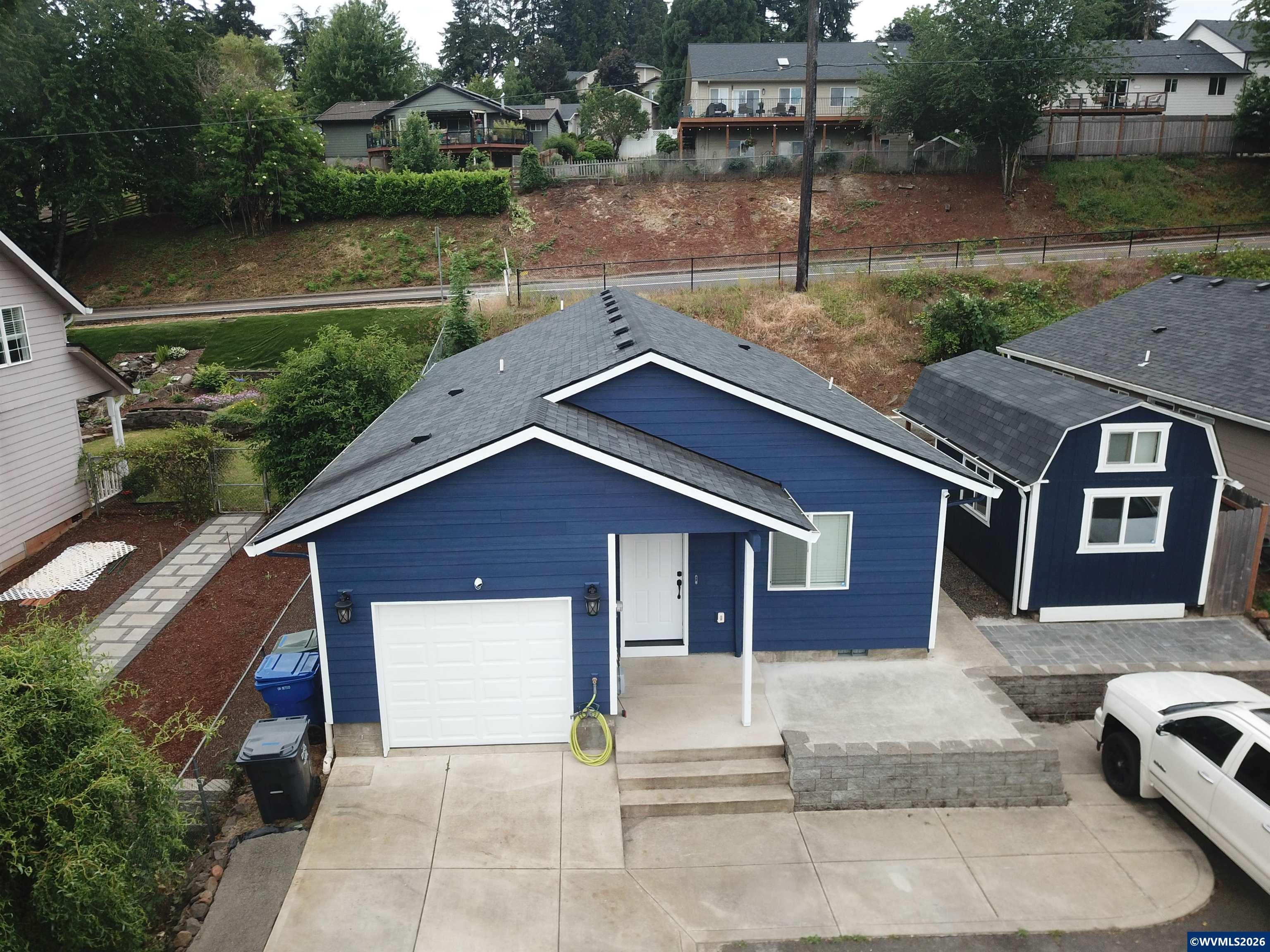 928 Trust Ln SE — photo