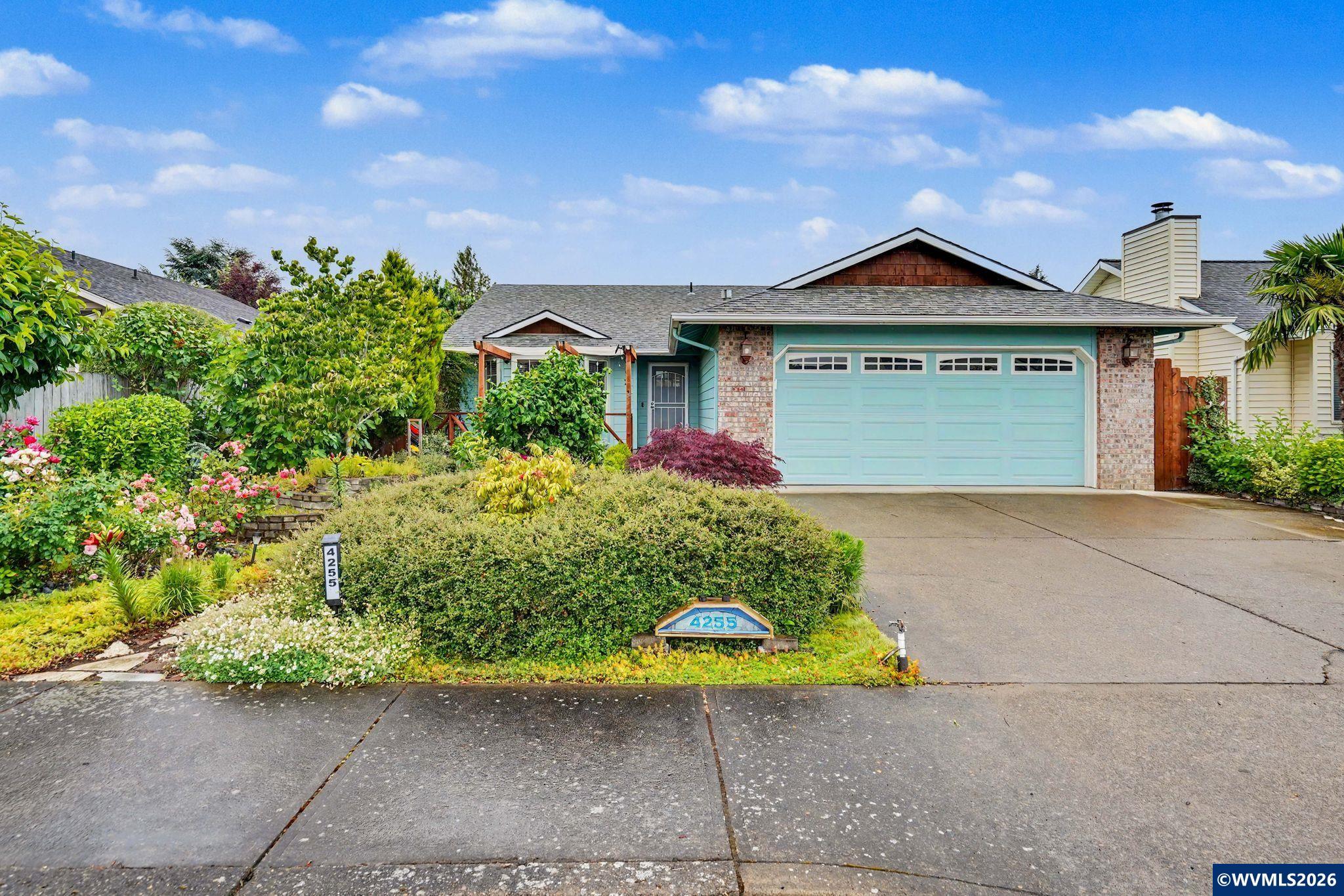 4255 Great Plains Dr NE — photo