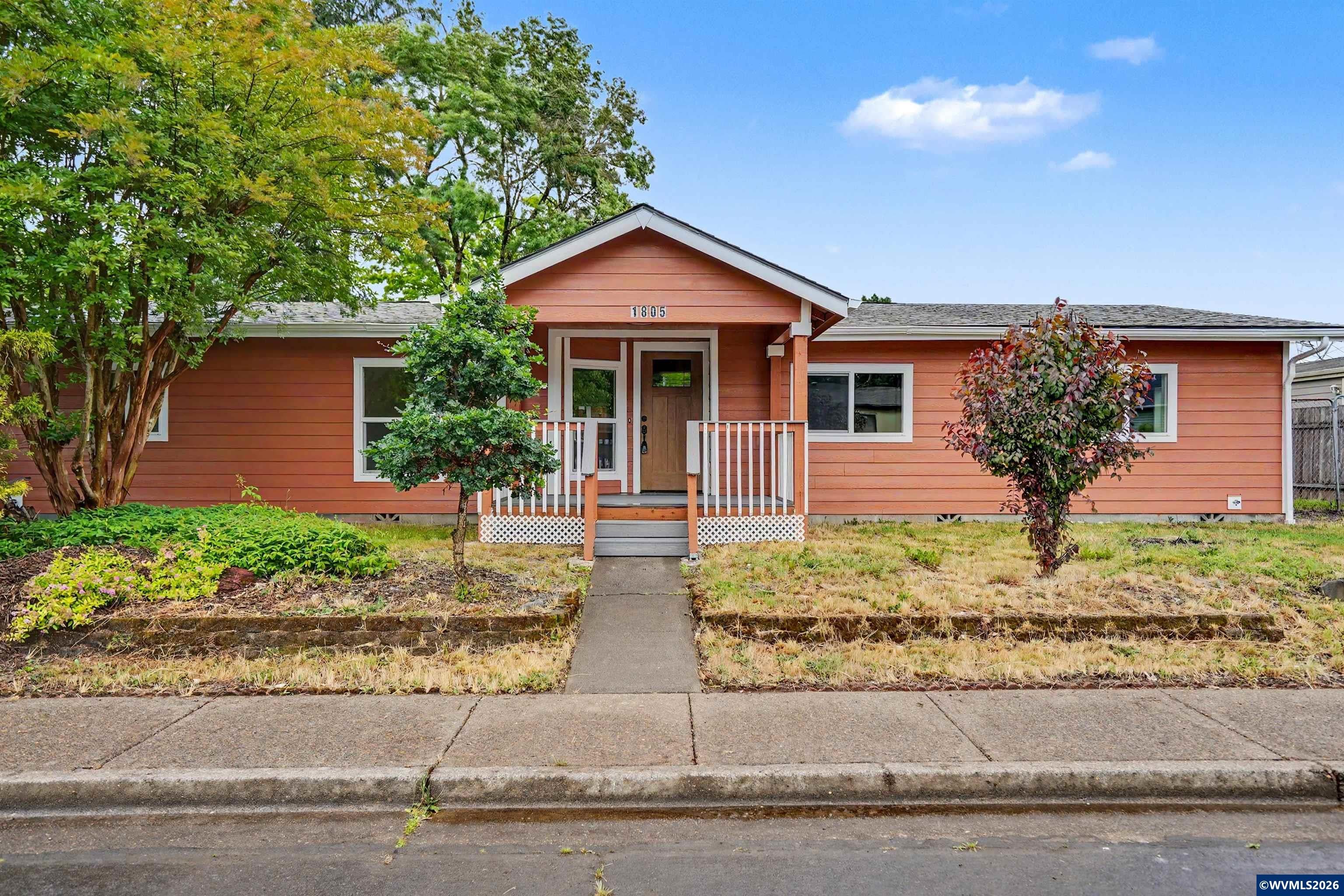 1805 48th Av SE — photo