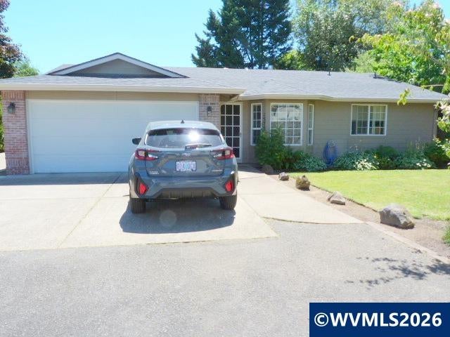 1575 Canary Ct NE — photo