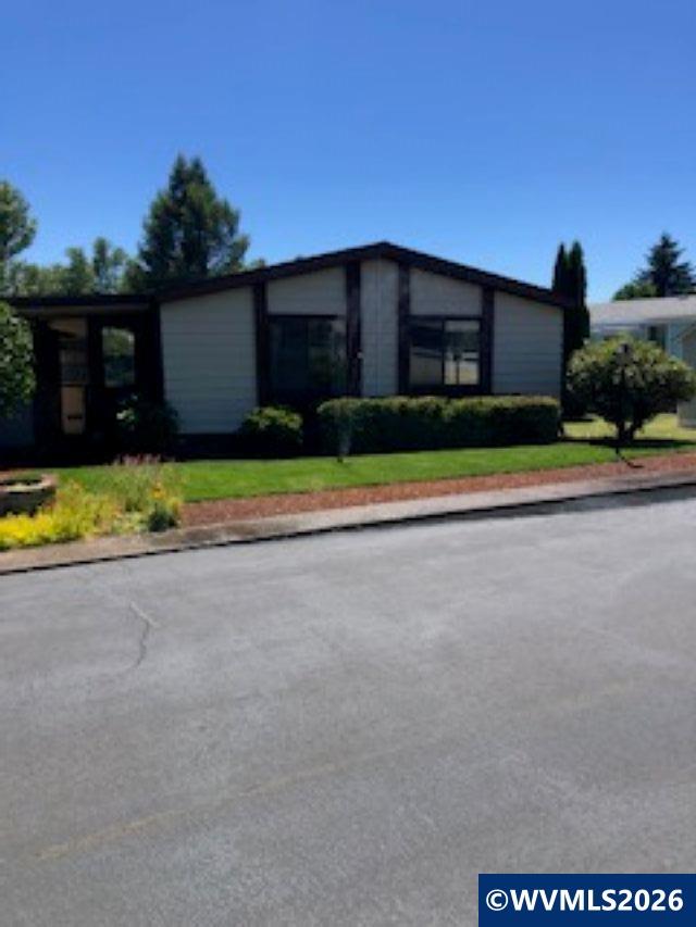 450 SE LaCreole #142 Dr — photo