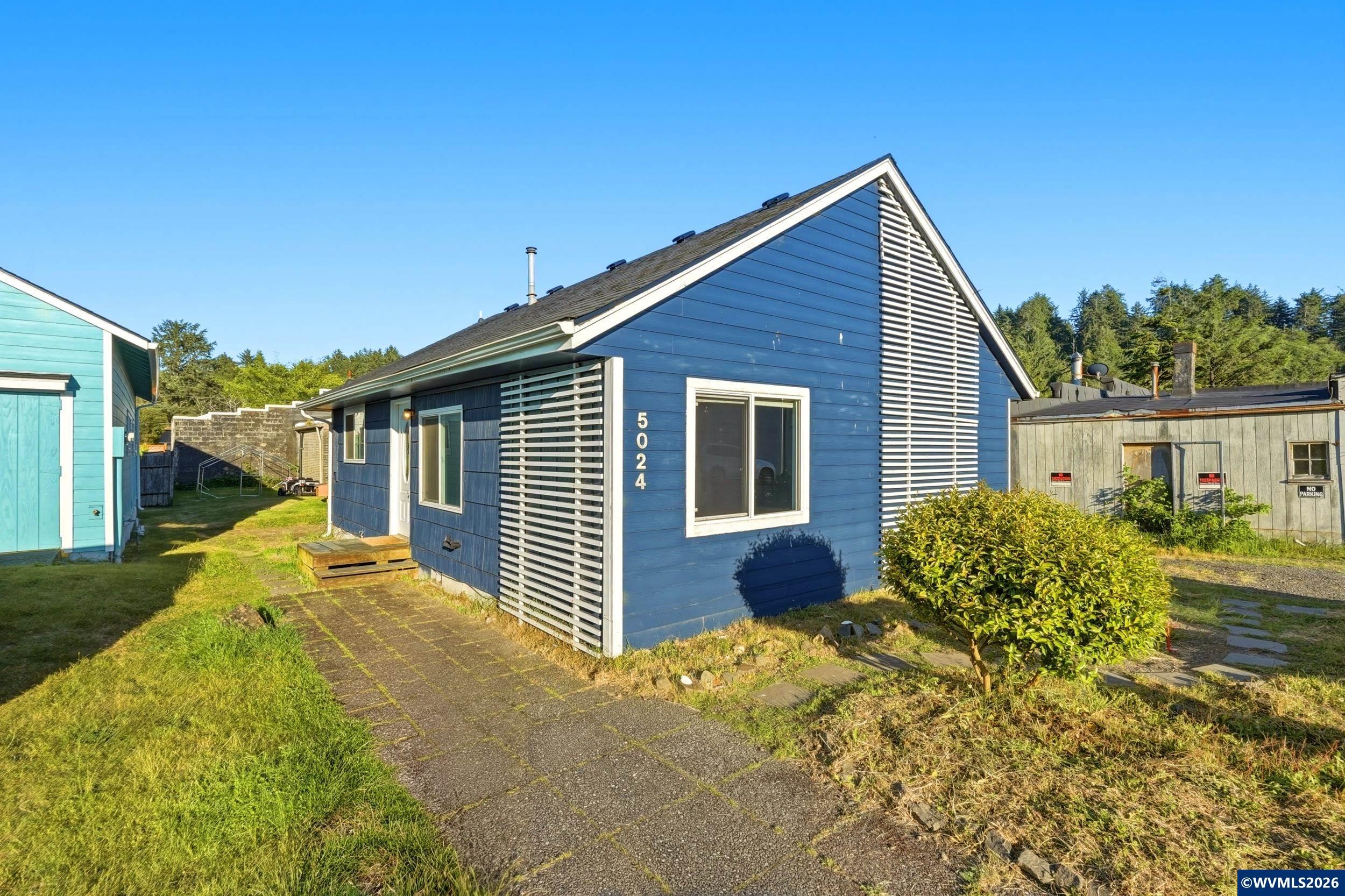 5024 SE Jetty Av — photo