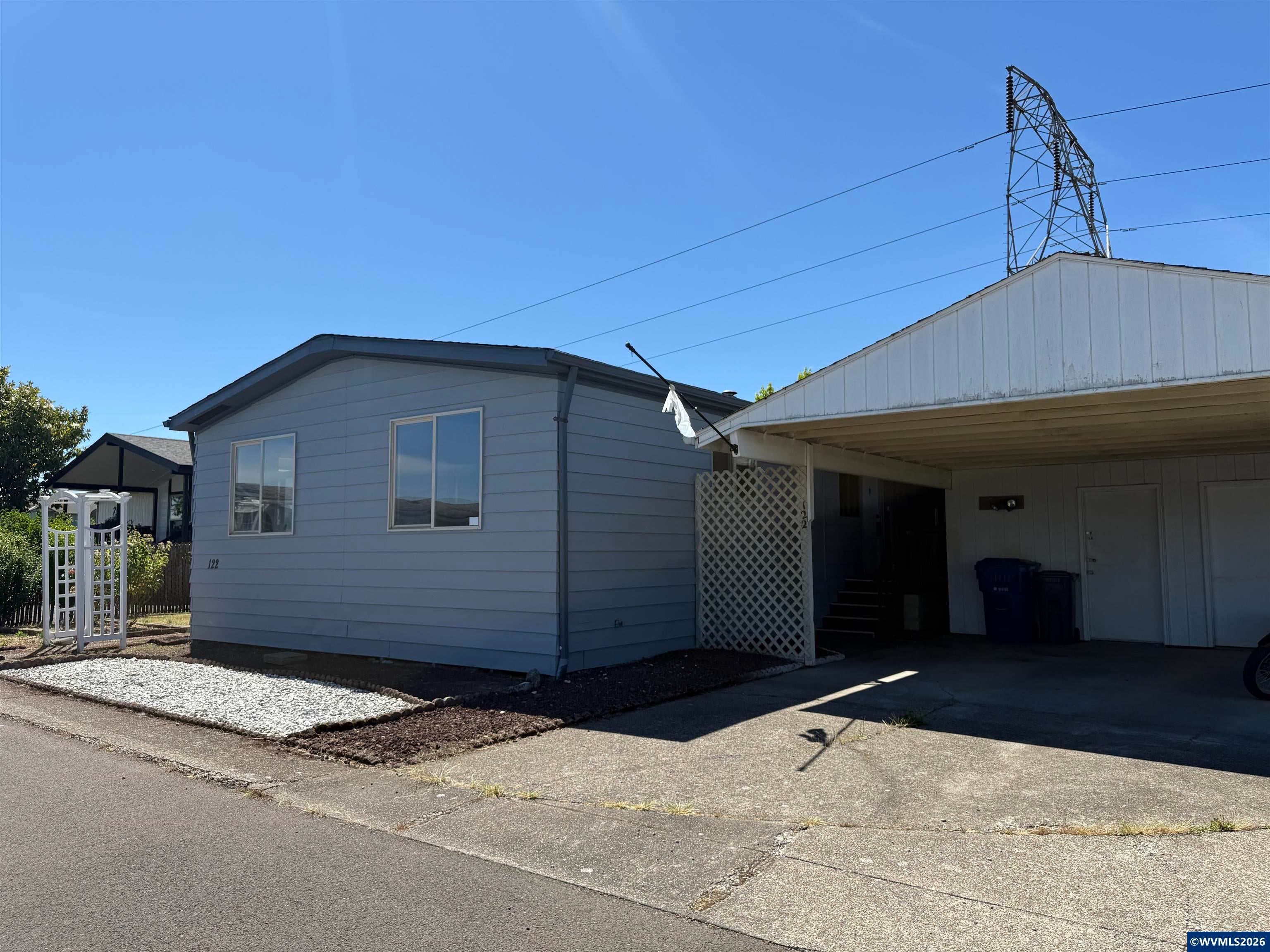 5422 Portland (#122) Rd NE — photo