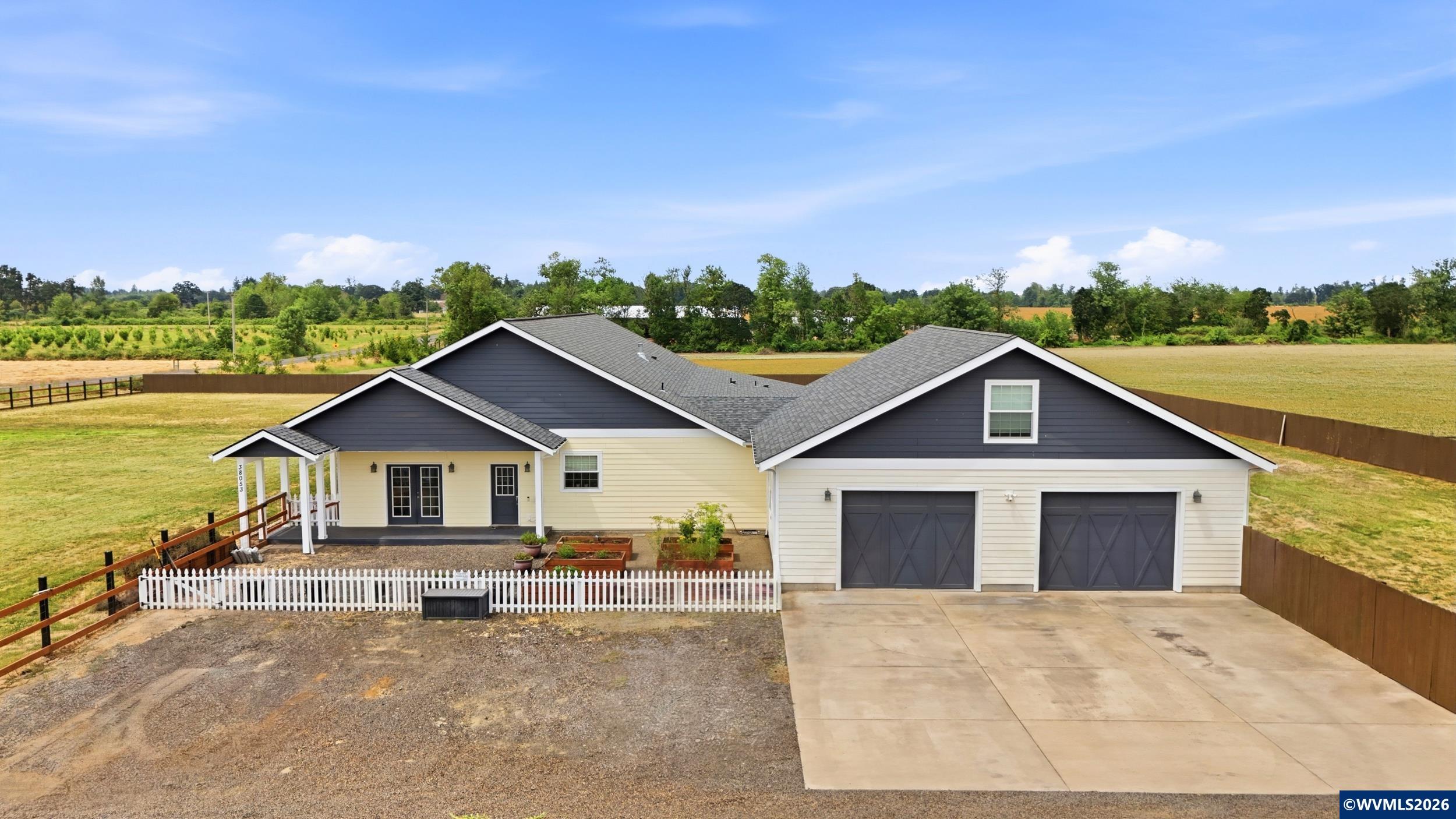 38053 Robinson Dr — photo