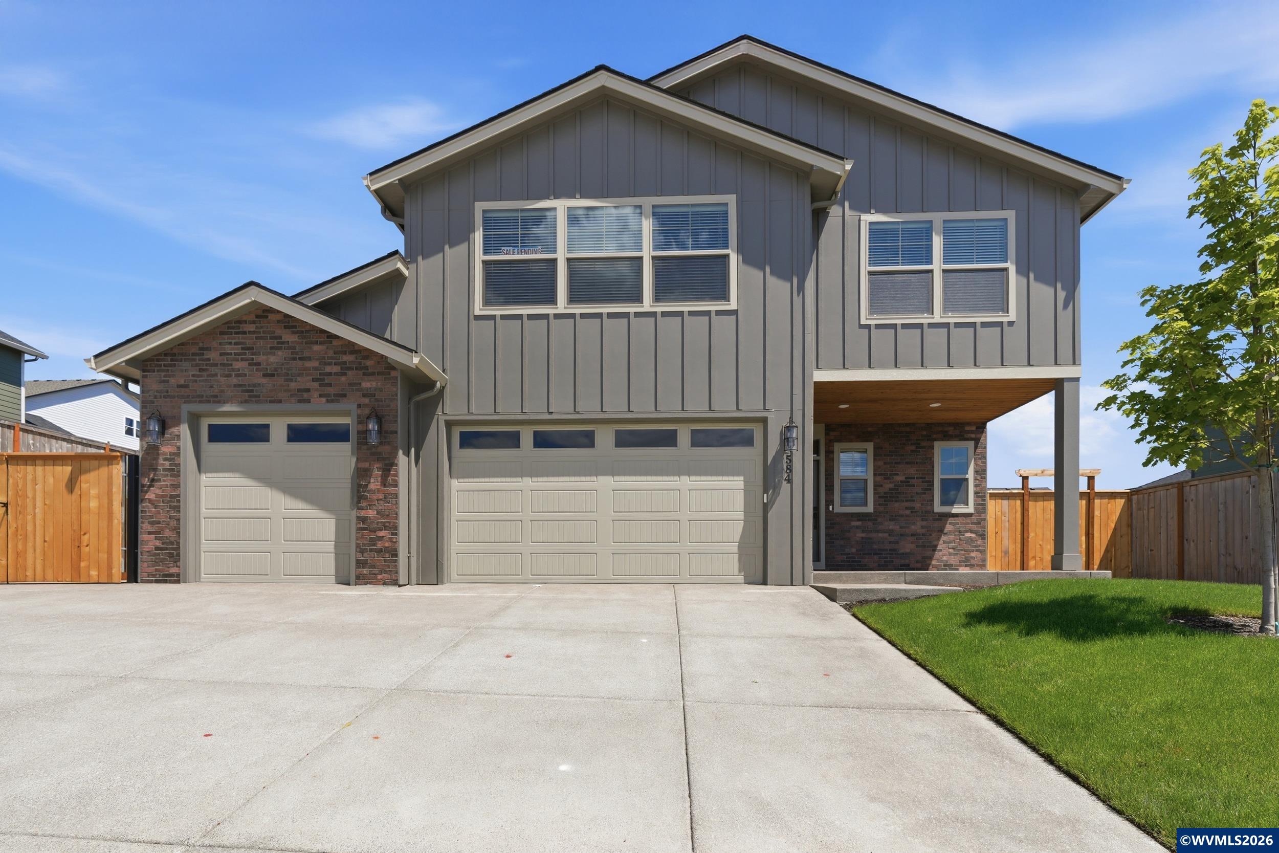 Model XX NW Coast Mountain Dr — photo