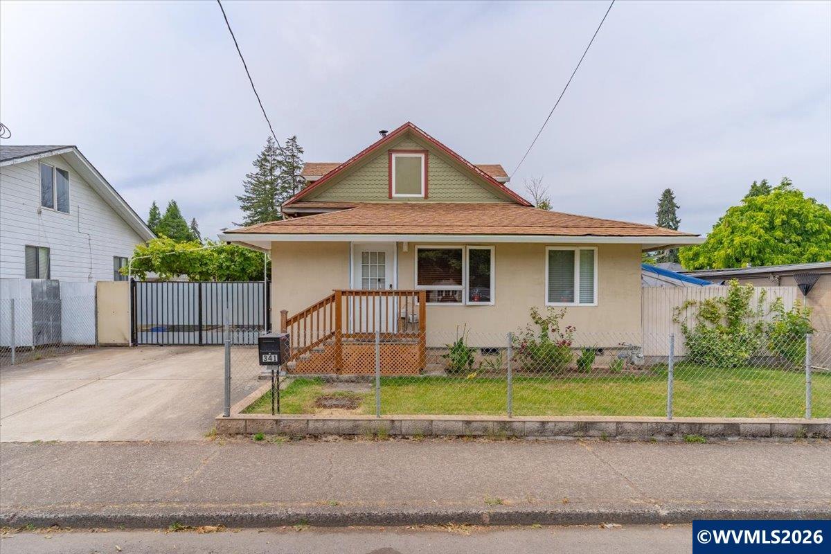 341 25th St SE — photo