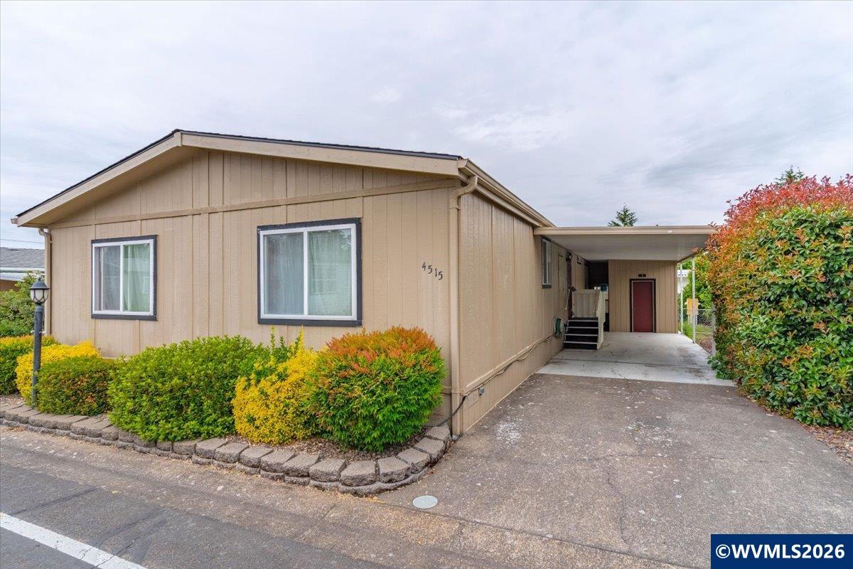 4515 Angie Marie (#31) Wy NE — photo