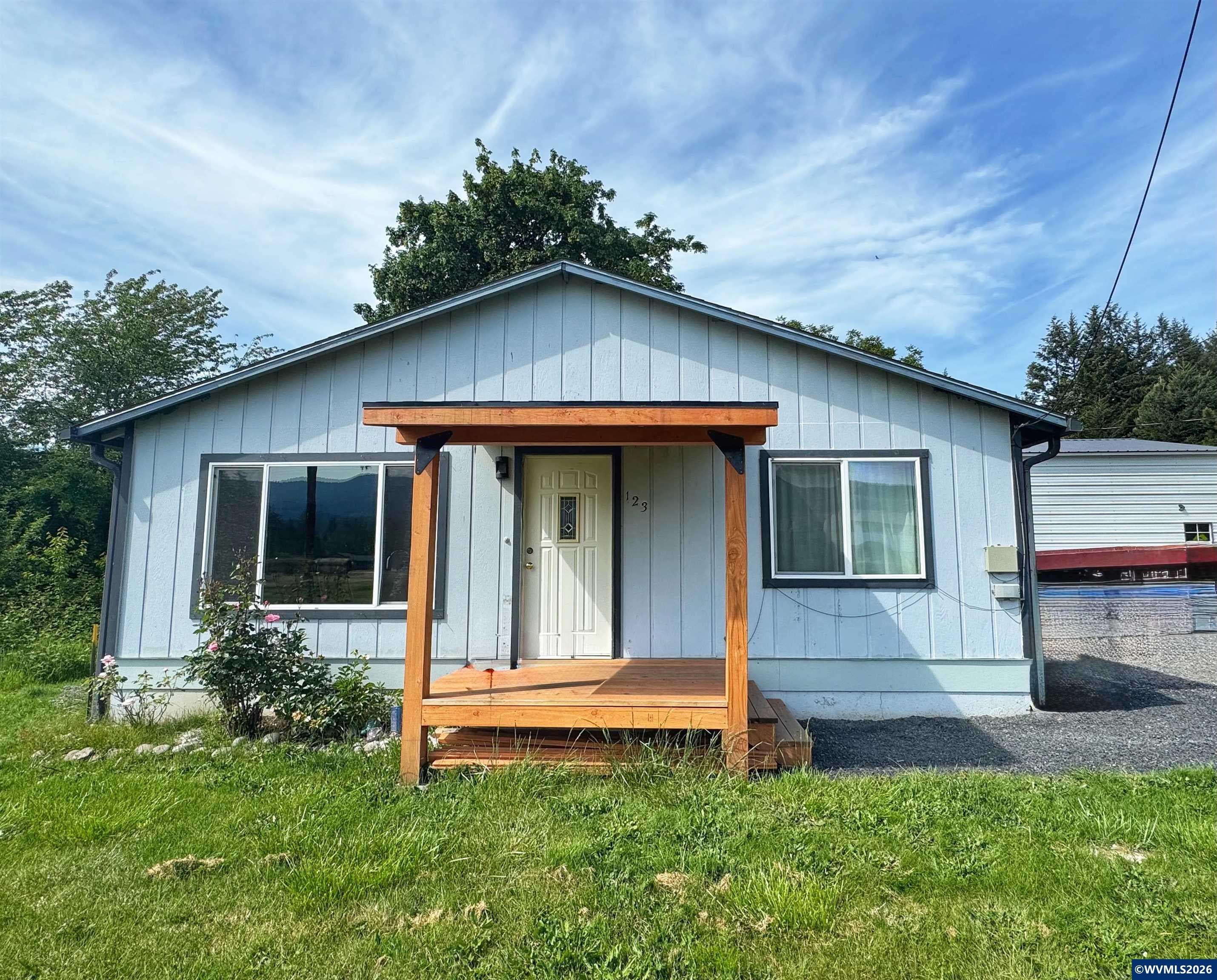 123 North Santiam Hwy — photo