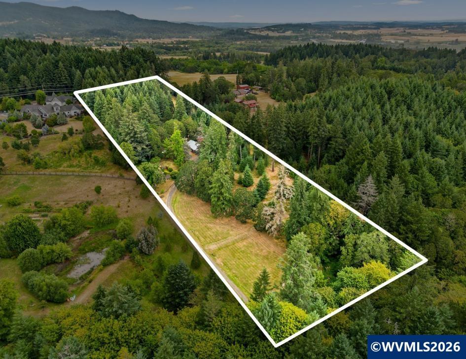 1381 NW Highland Dell Dr — photo