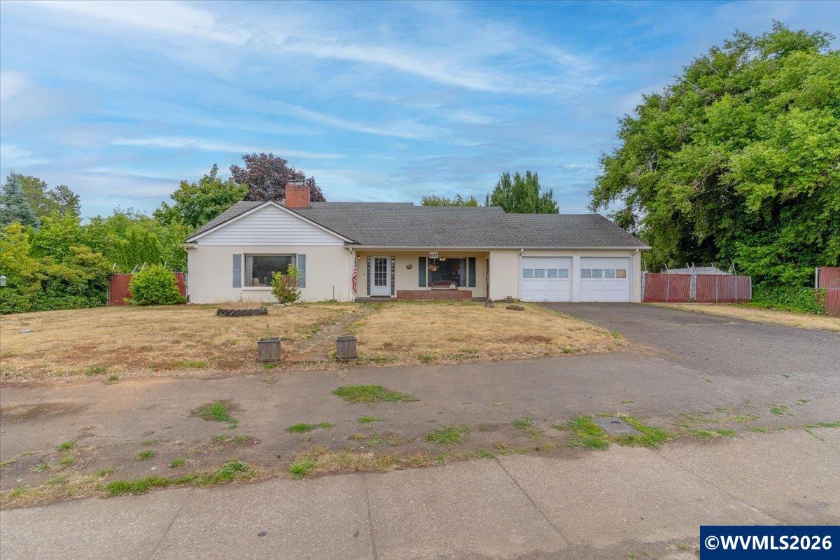 607 E Ellendale Av — photo