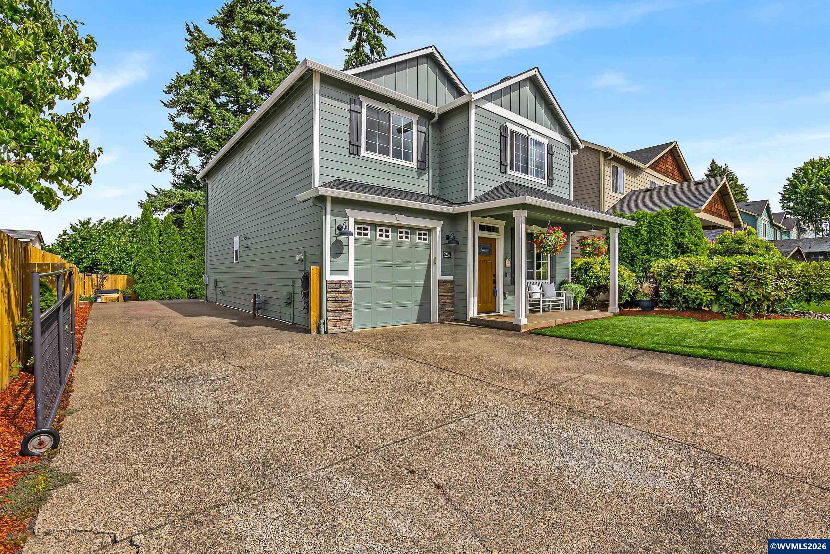 5252 9th Ct SE — photo
