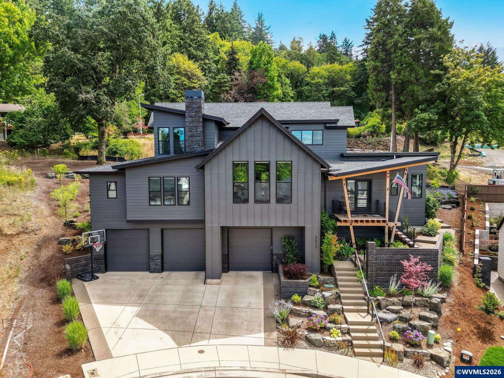 3522 Balm St S — photo