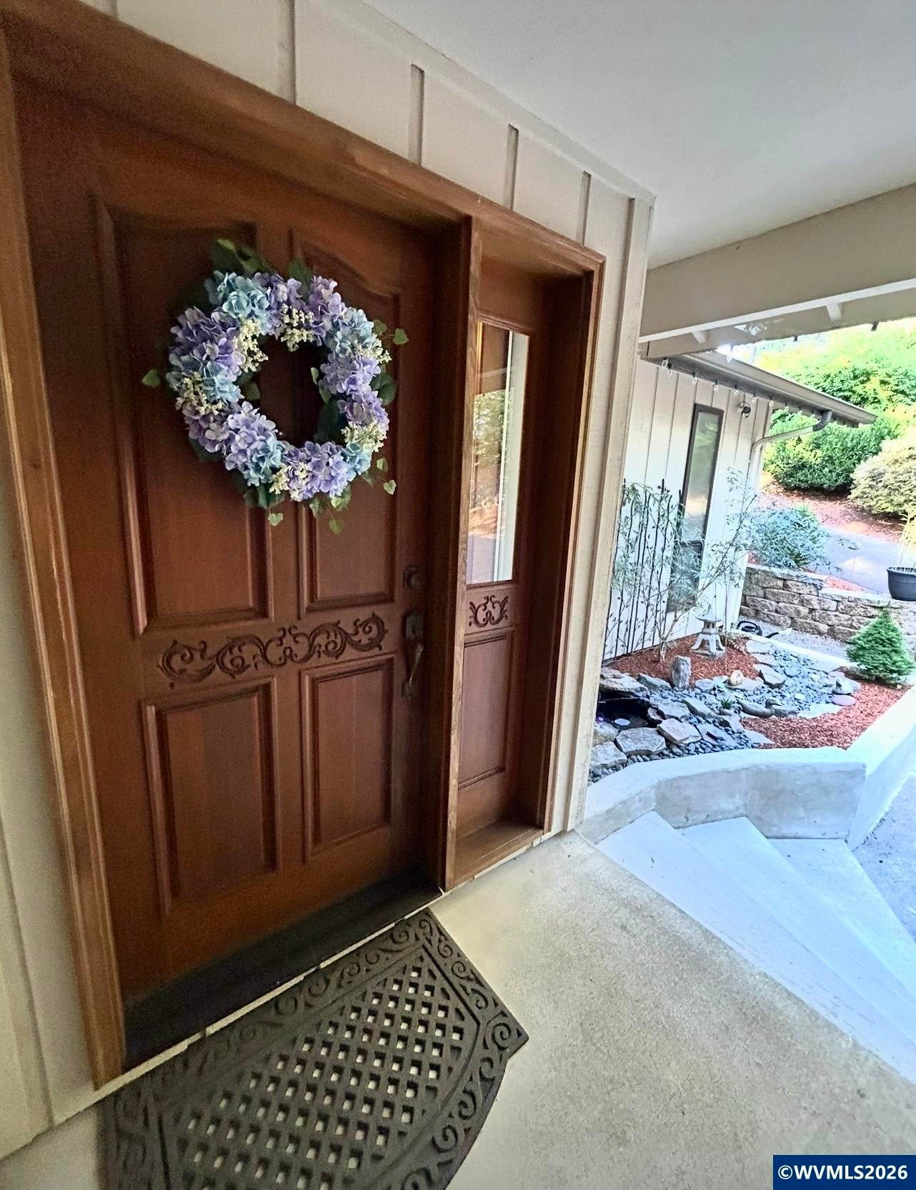 5833 NW Highland Pl — photo