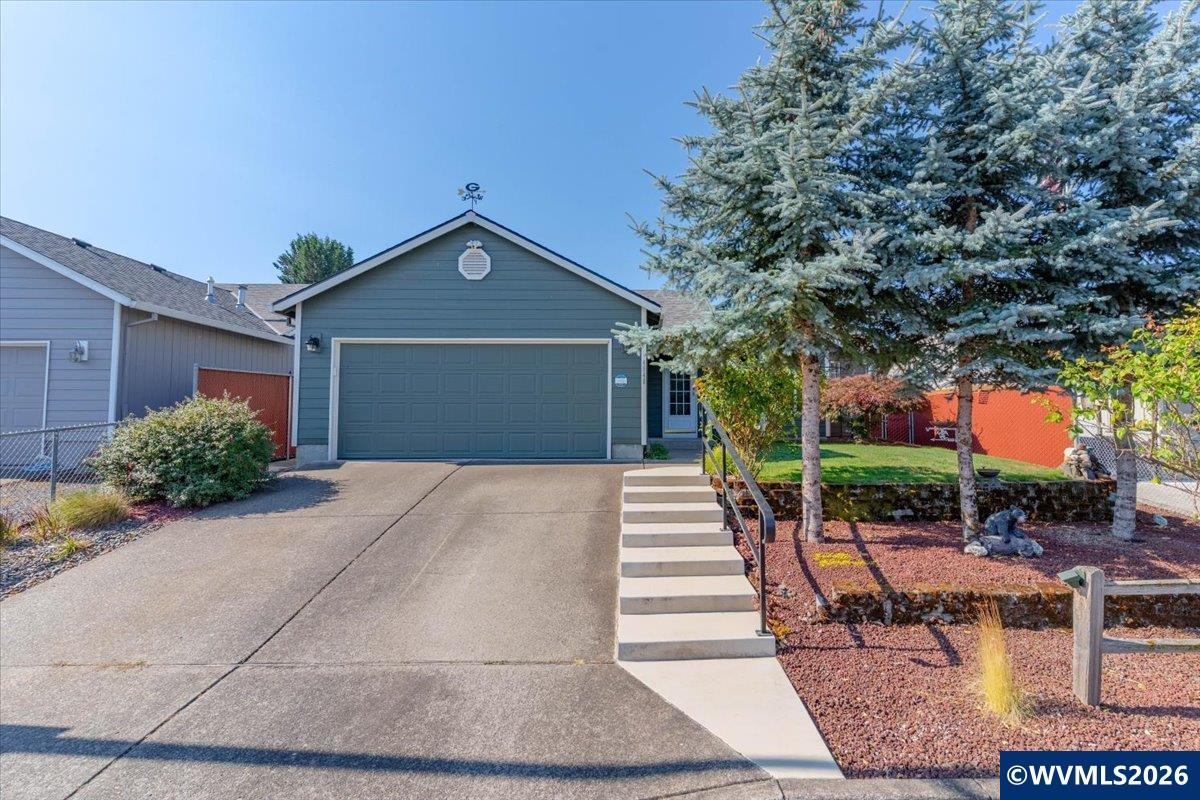 4940 Keiko Ct NE — photo
