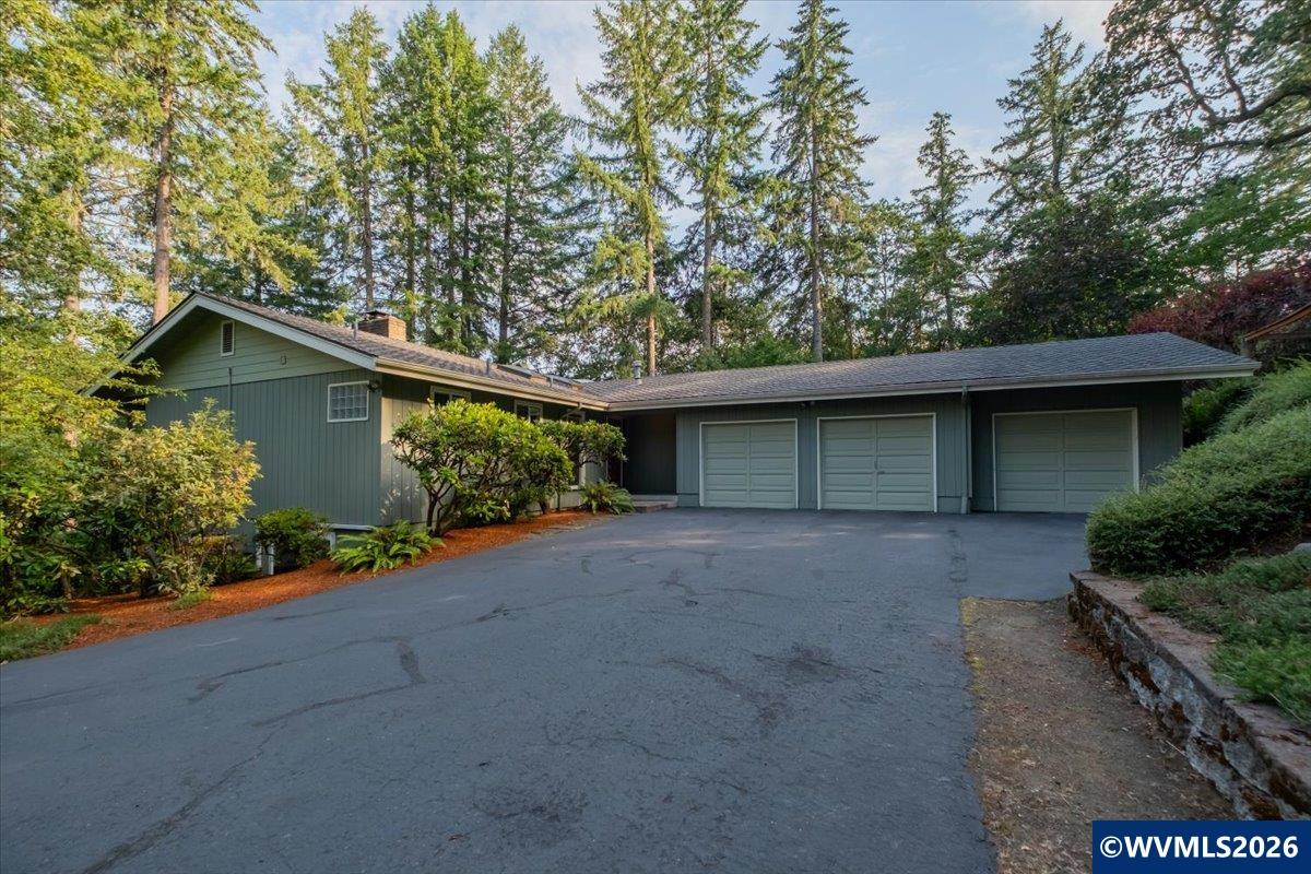 2810 NW Royal Oaks Dr — photo