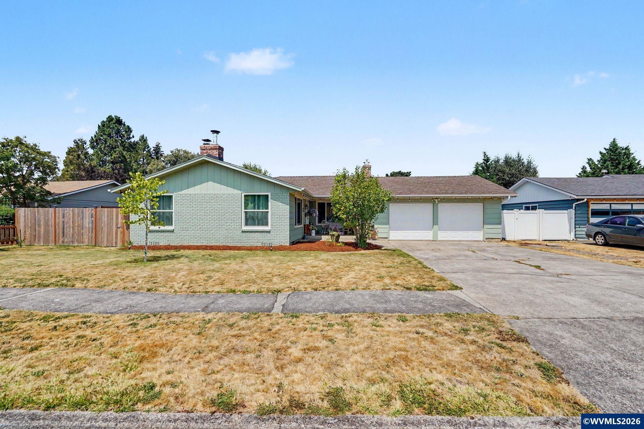 4345 Jackpine St NE — photo
