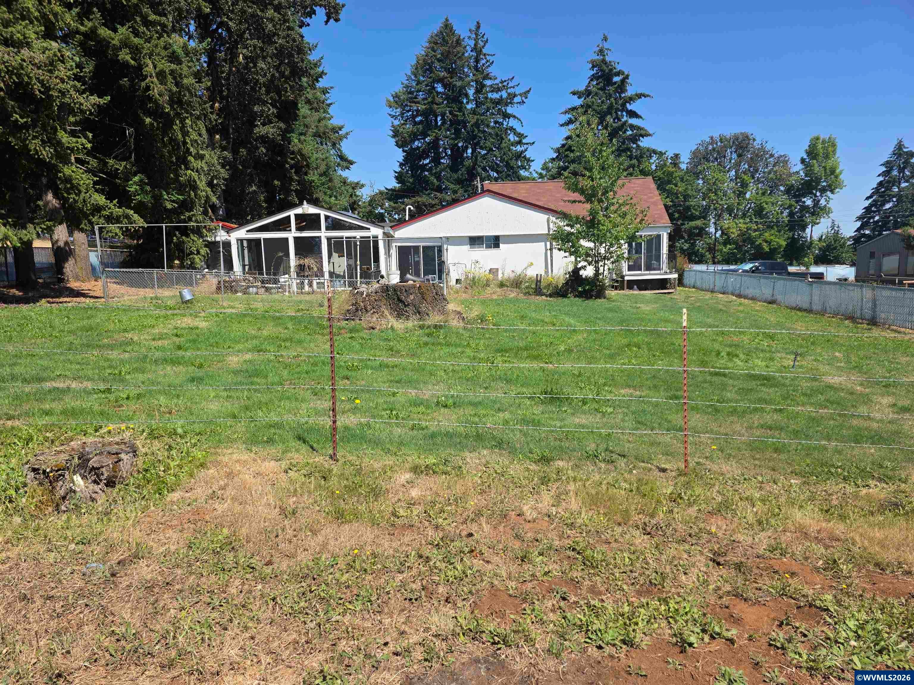 2690 Rocky Wy SE — photo