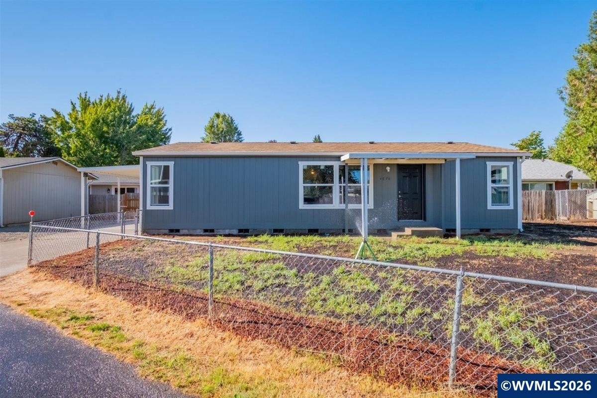 4678 LaVista Wy SE — photo