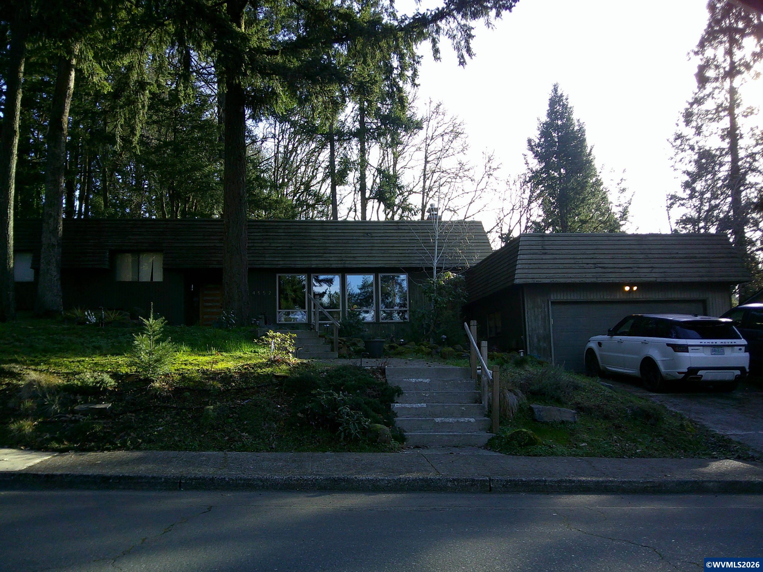 4552 Century Dr S — photo